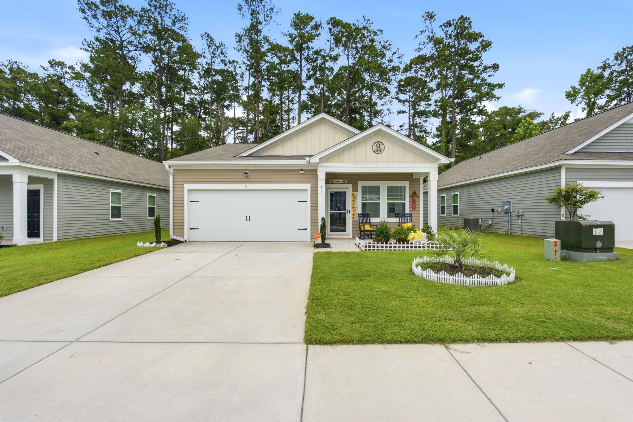 152 Plantersfield Dr. — photo