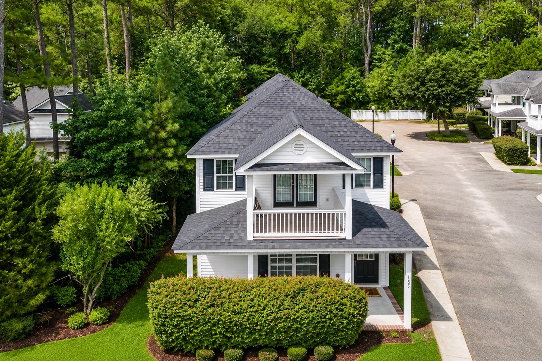 1203 Lexi Ln. — photo