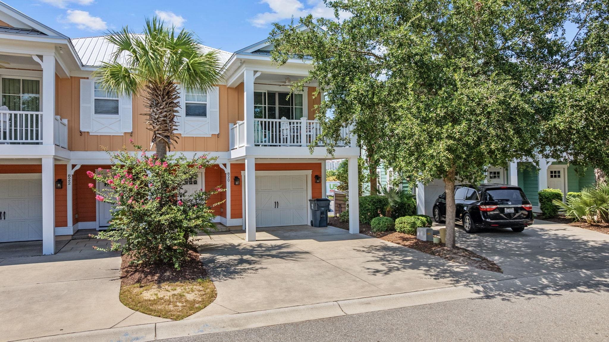 820 Madiera Dr. 14 — photo