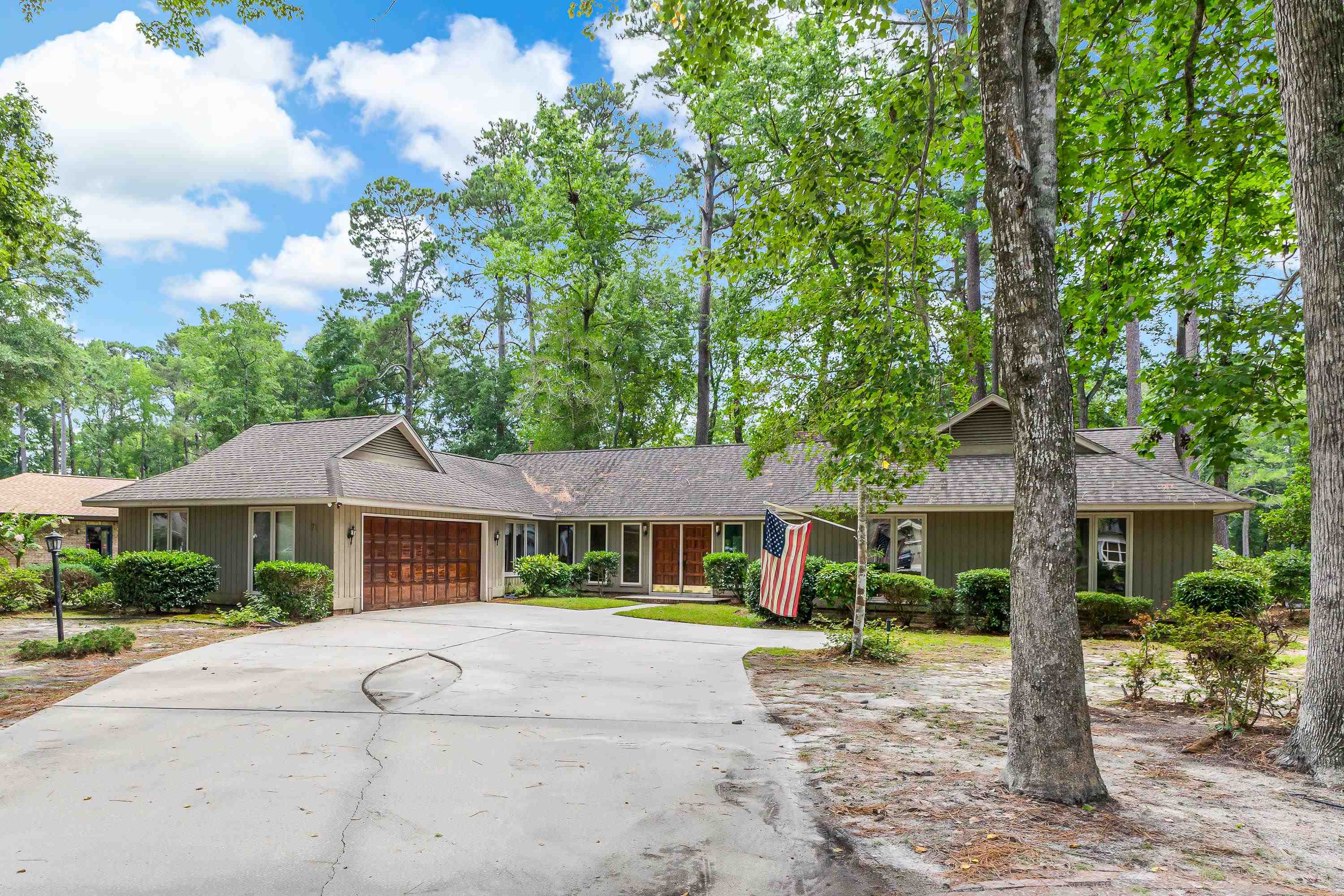 71 Calabash Dr. — photo