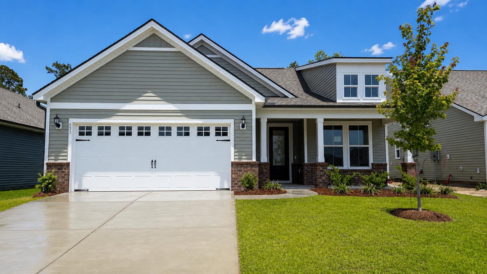 633 Palm Bay Dr. — photo