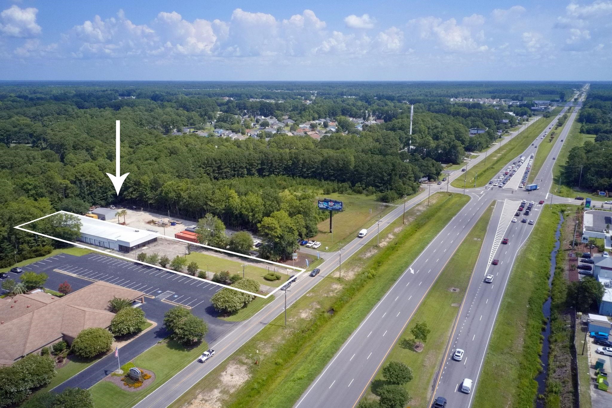 11524 Highway 17 Bypass — photo