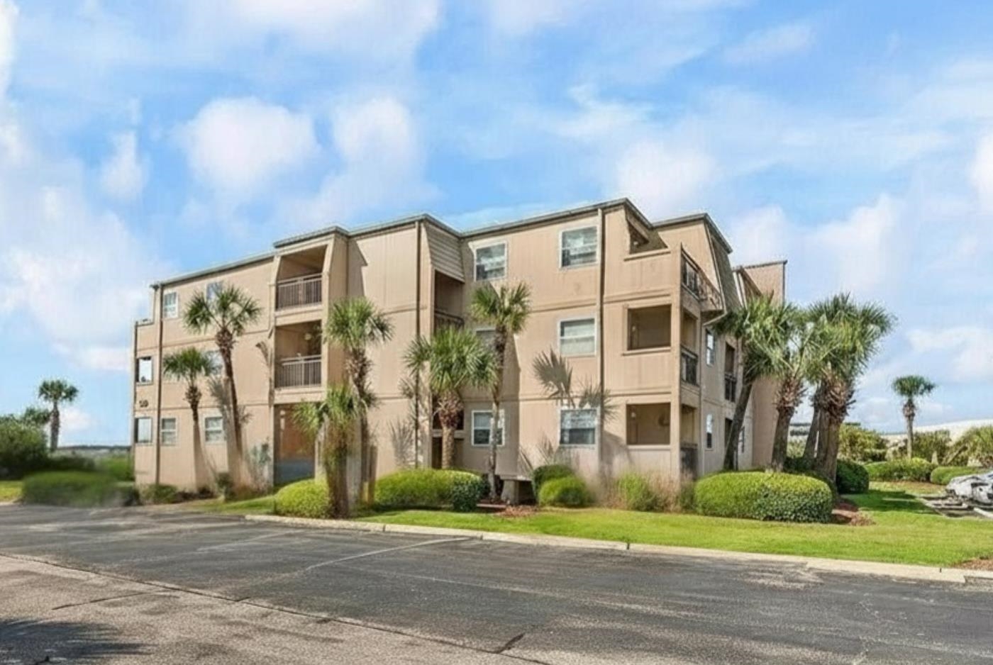 1582 S Waccamaw Dr. 41 — photo