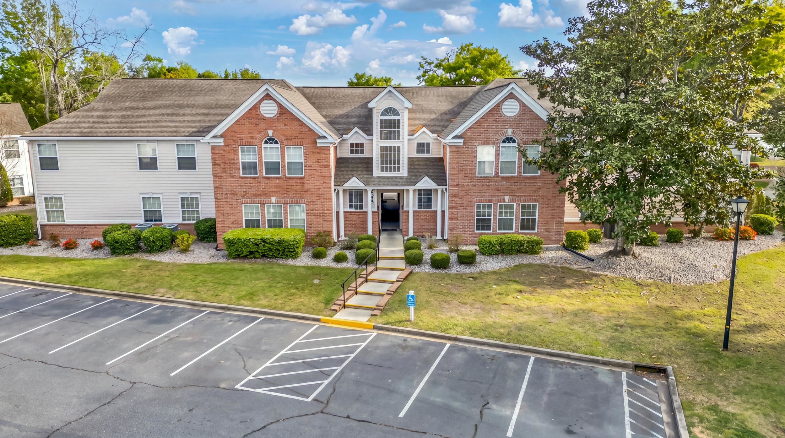 4375 Crepe Myrtle Ct. E — photo