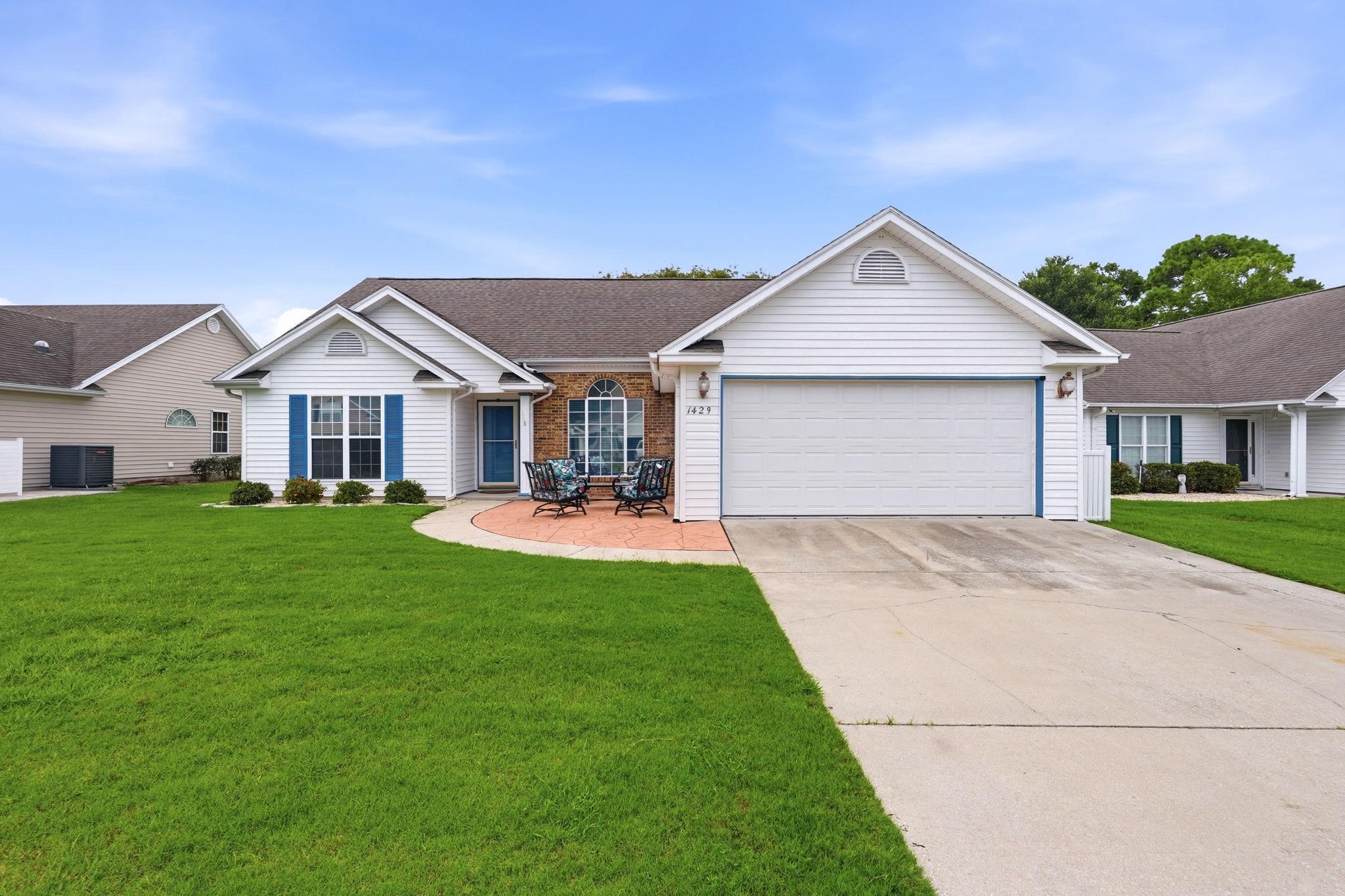 1429 Ashton Glenn Dr — photo