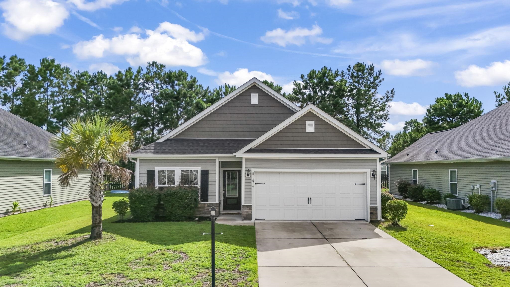 1616 Palmetto Palm Dr. — photo
