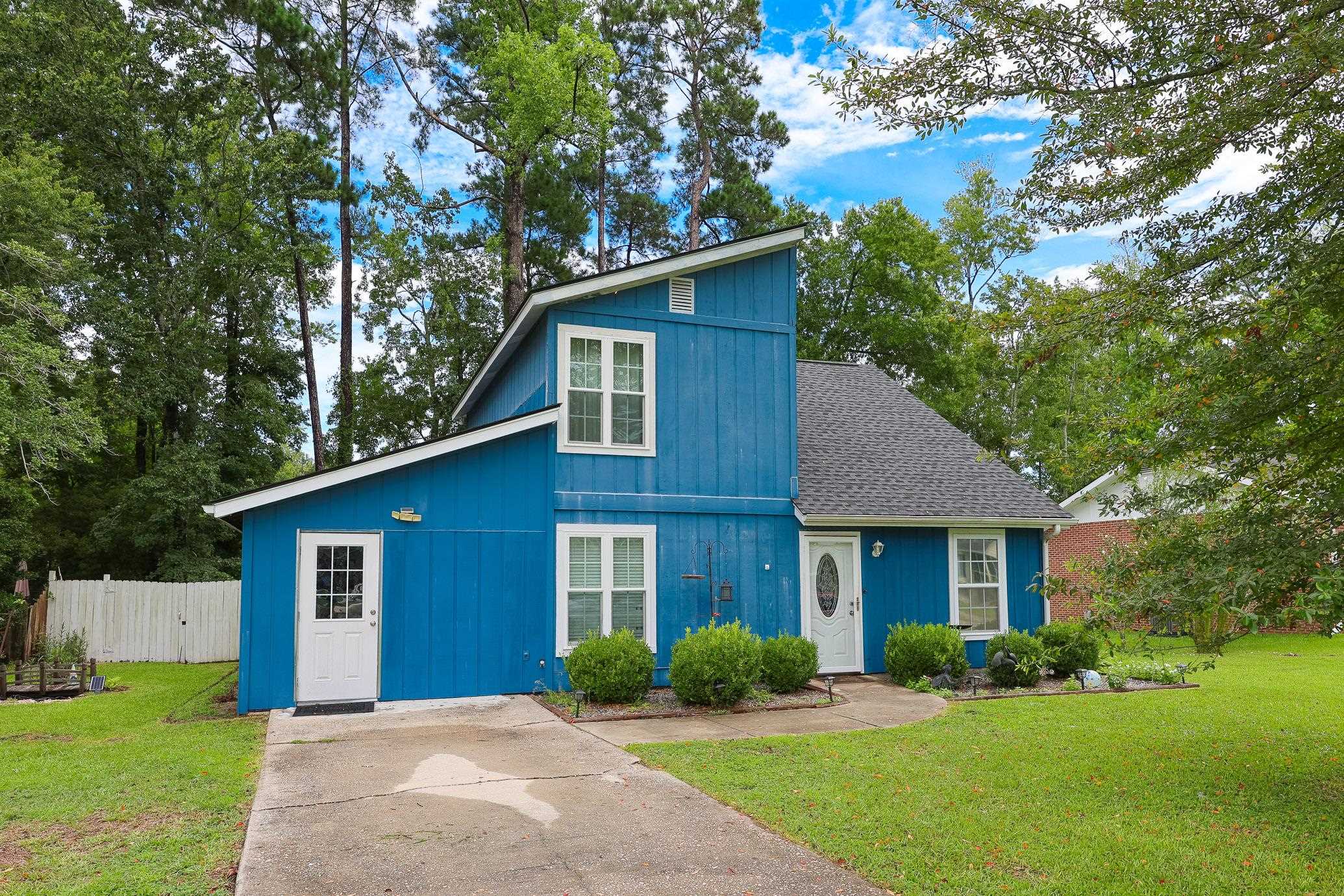 114 Partridge Berry Rd. — photo
