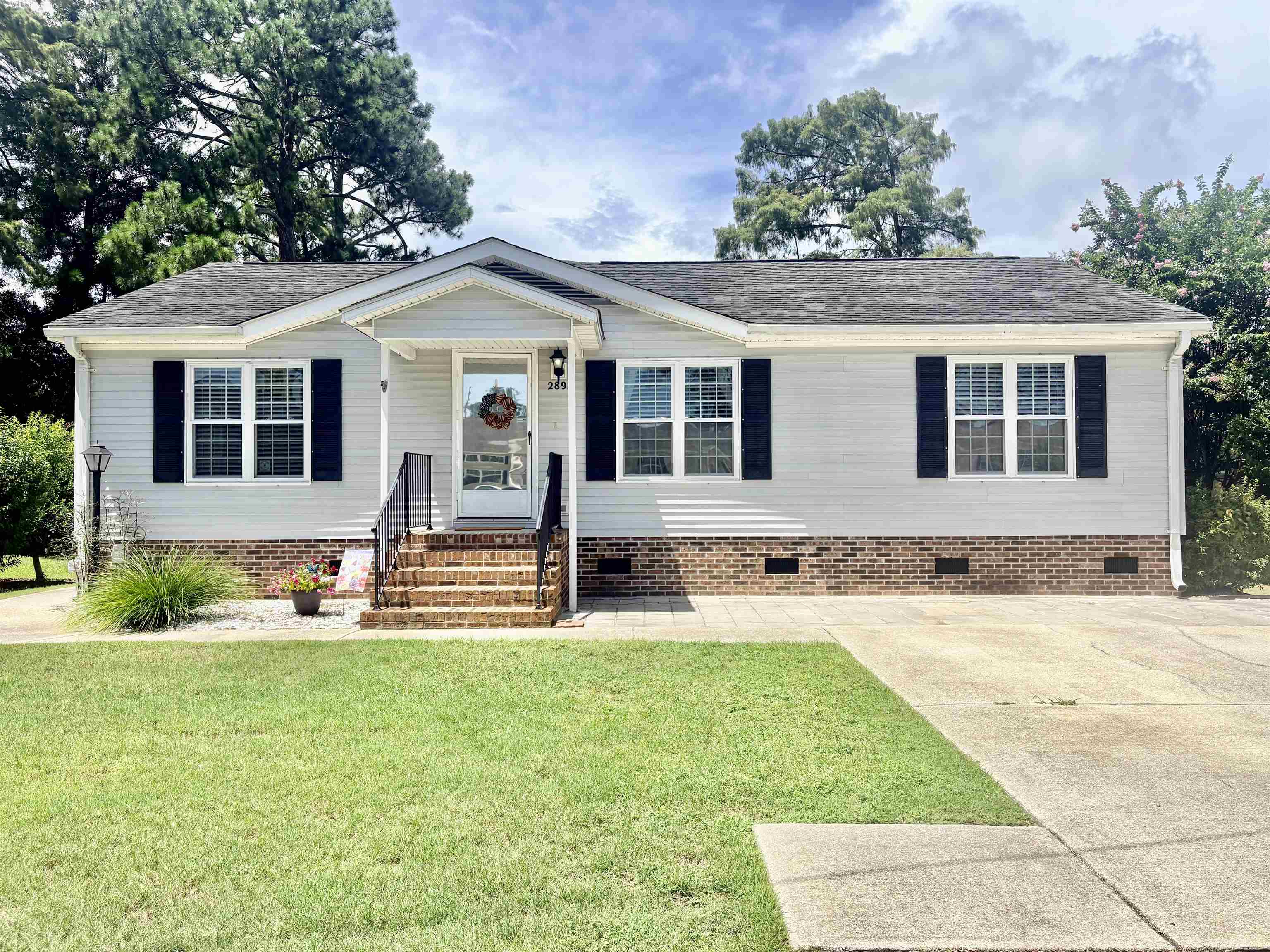 2892 Palm Rd. — photo
