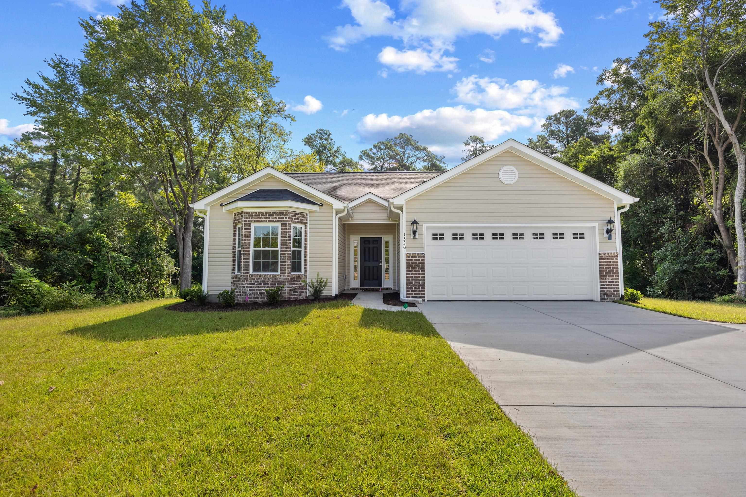 1320 Lakeside Dr. — photo