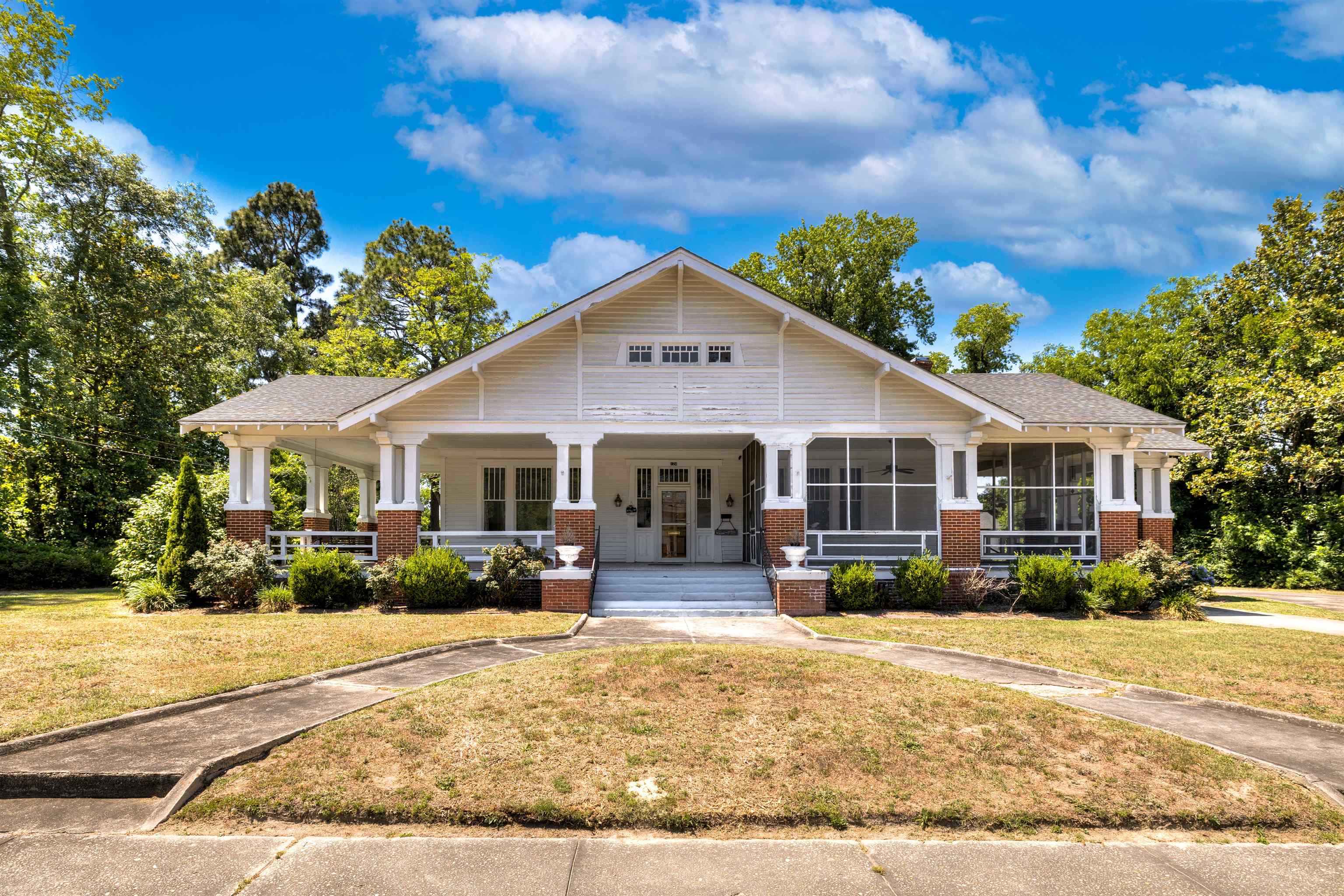 124 Singletary Ave. — photo