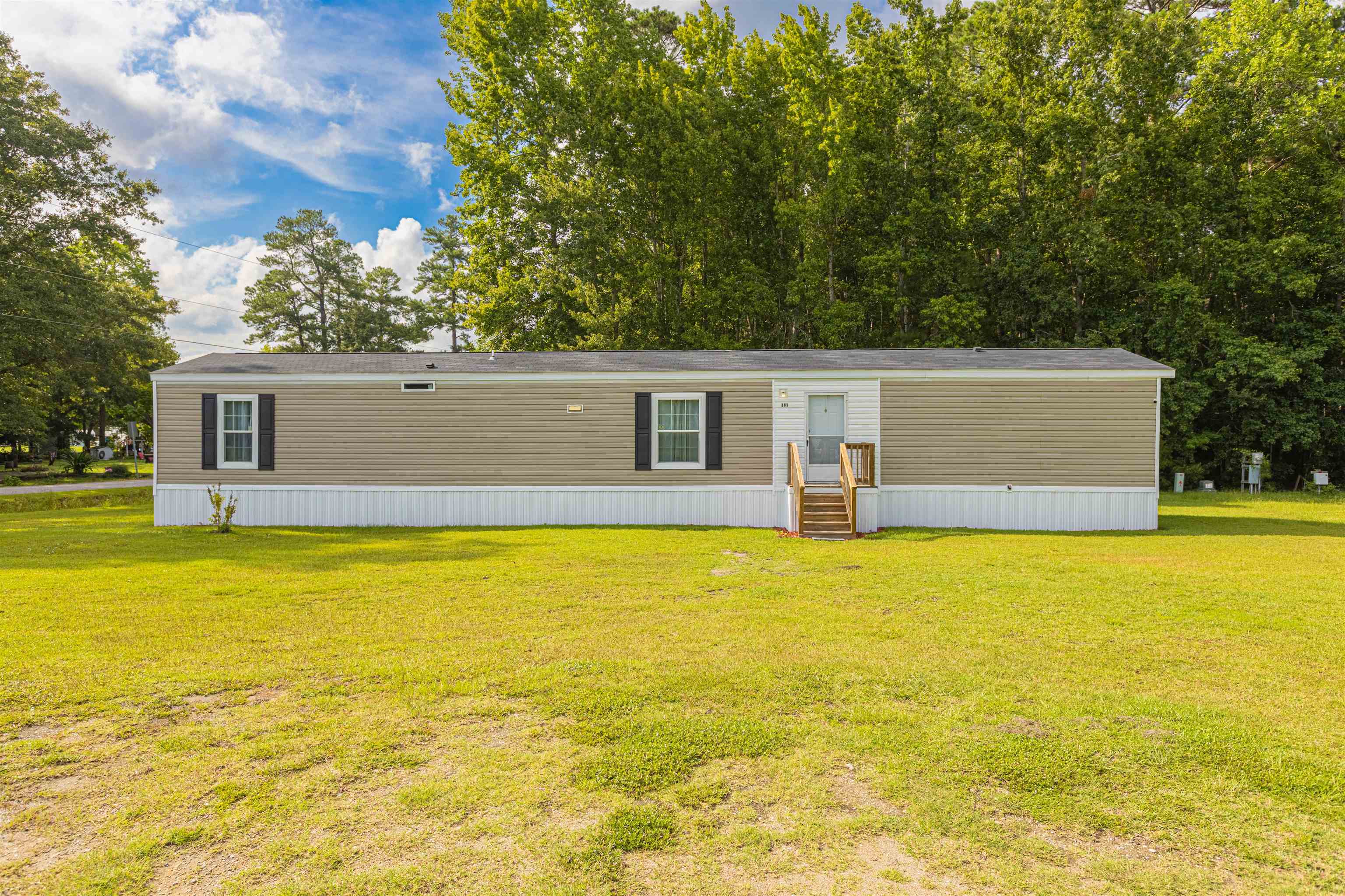 301 Allison Court — photo