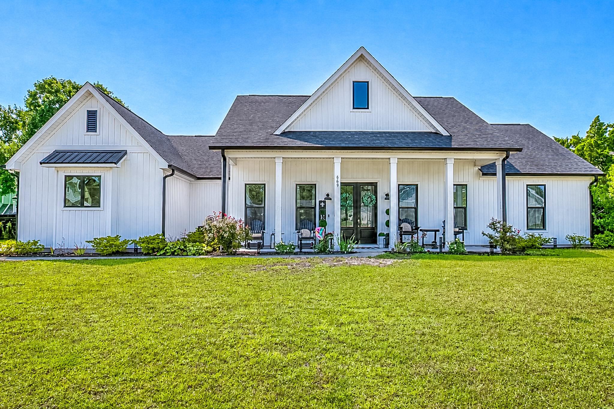 669 Pacific Commons Dr. — photo