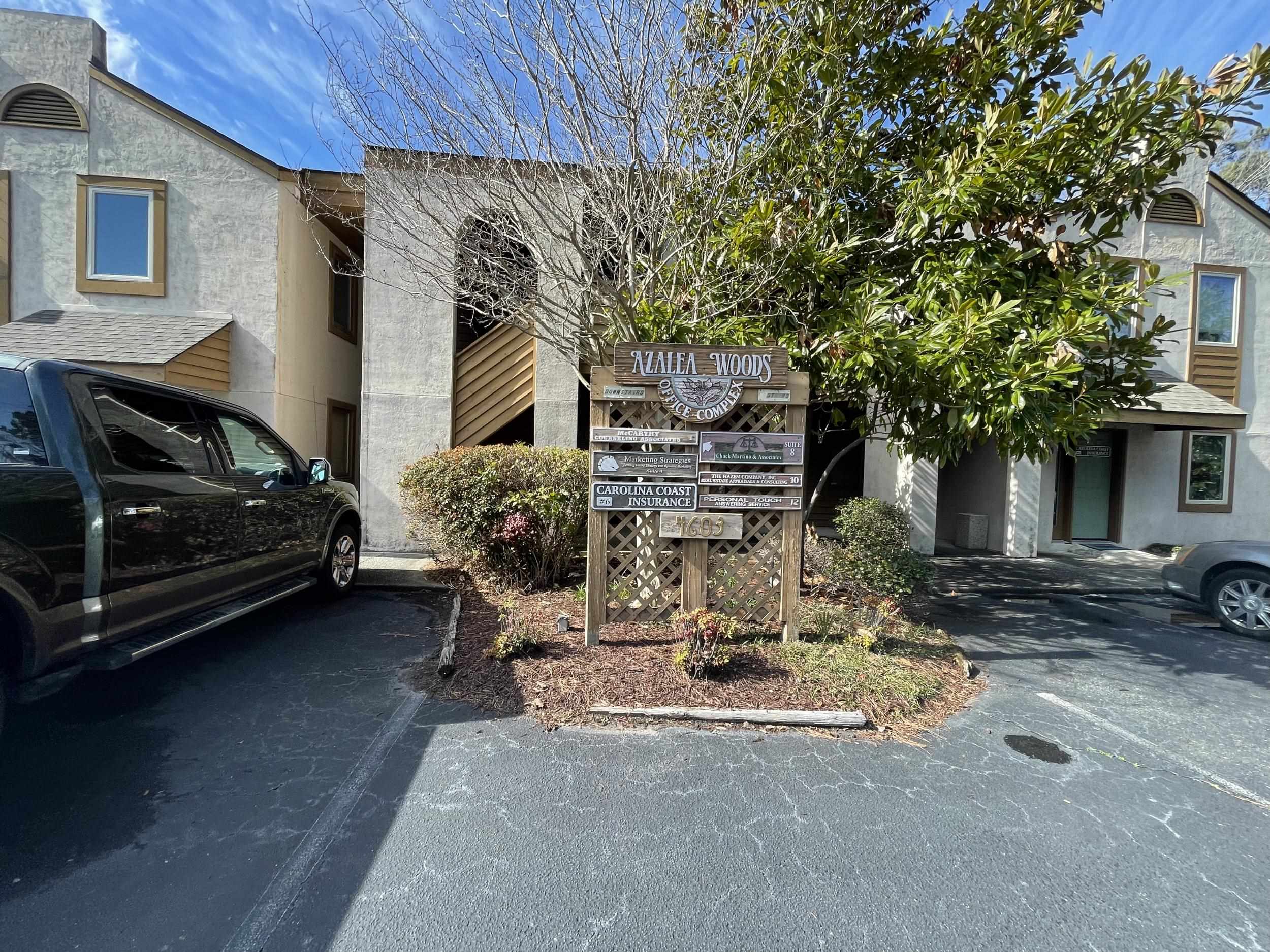 4603 Oleander Dr. Unit 10 — photo