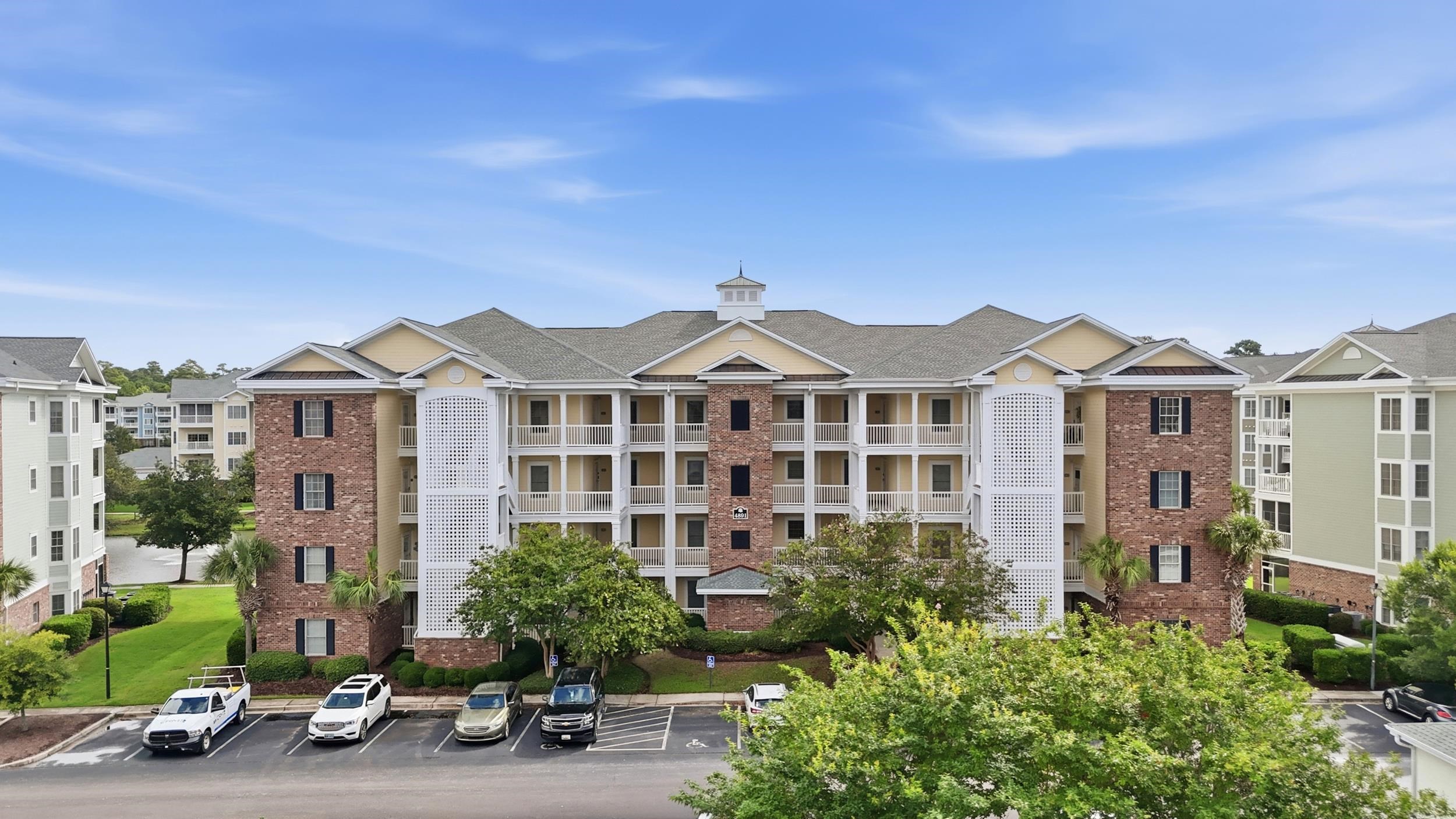 4891 Luster Leaf Circle 101 — photo