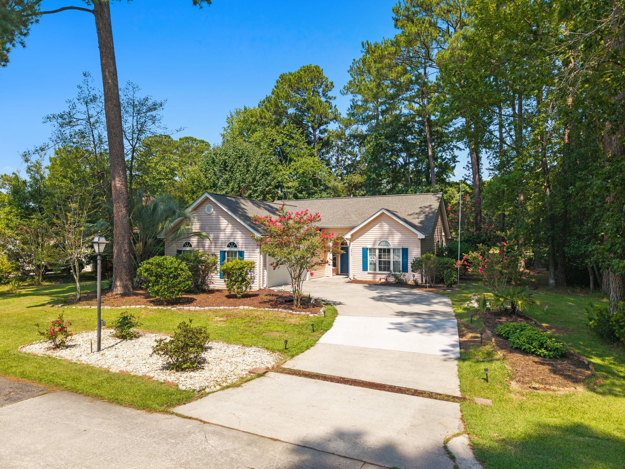 2613 Brick Dr. — photo