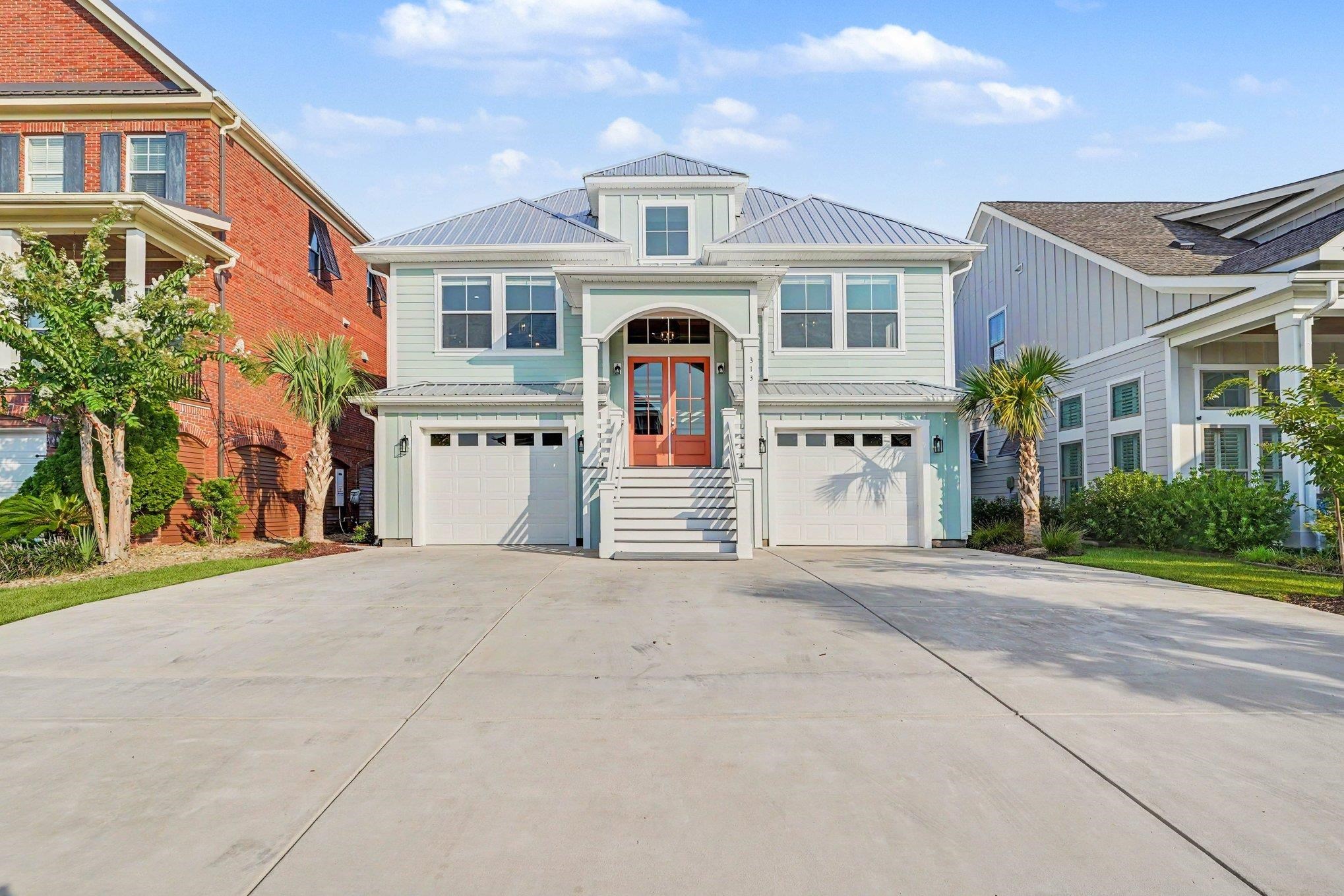 313 Harbour View Dr. — photo