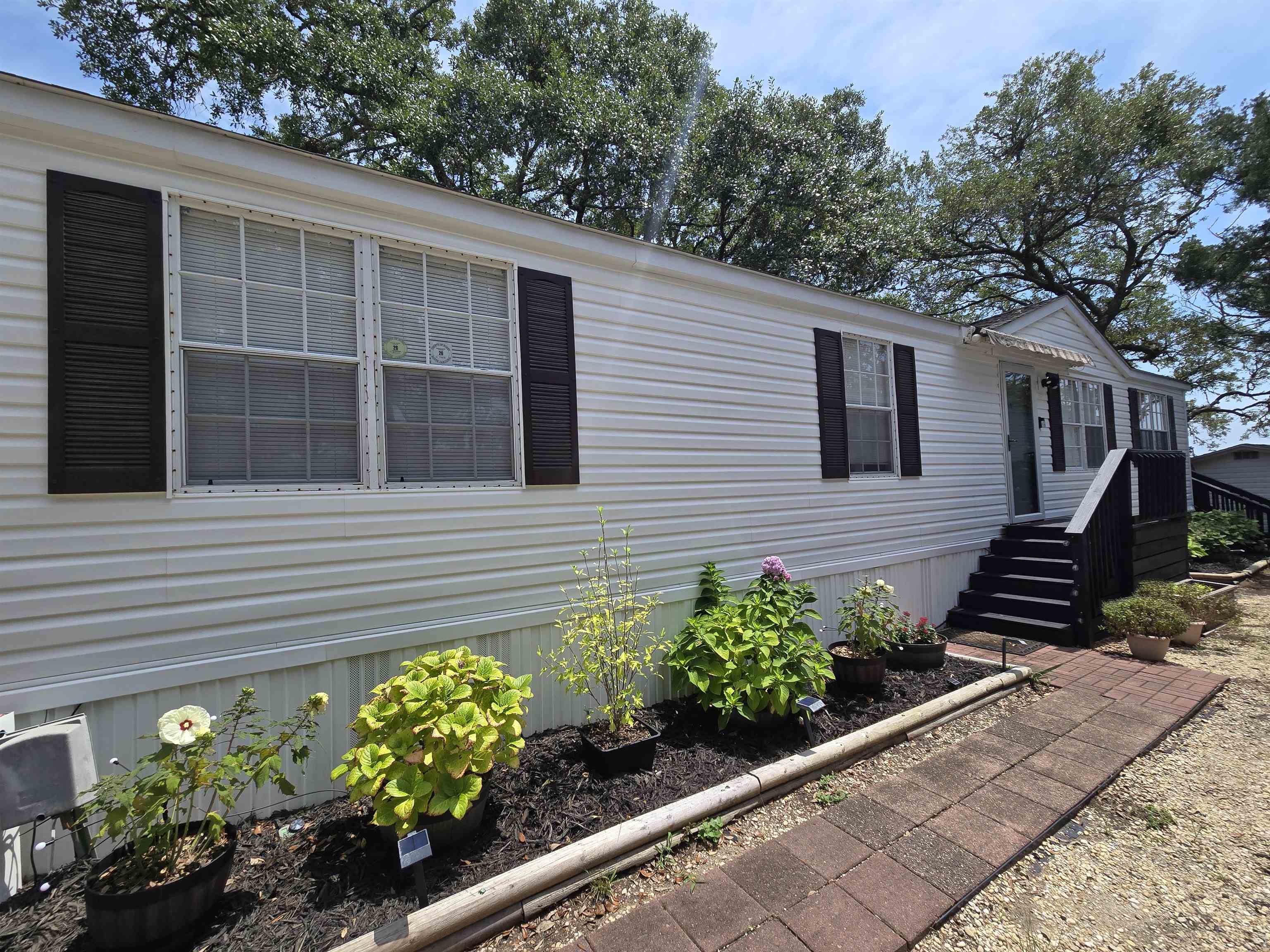 346 Ocean Breeze Dr. — photo