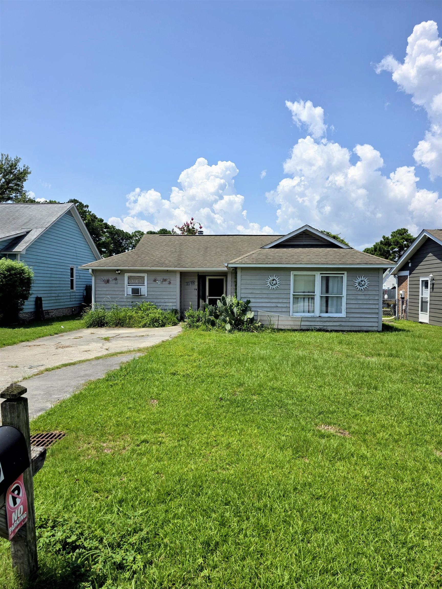 19 Indian Oak Ln. — photo