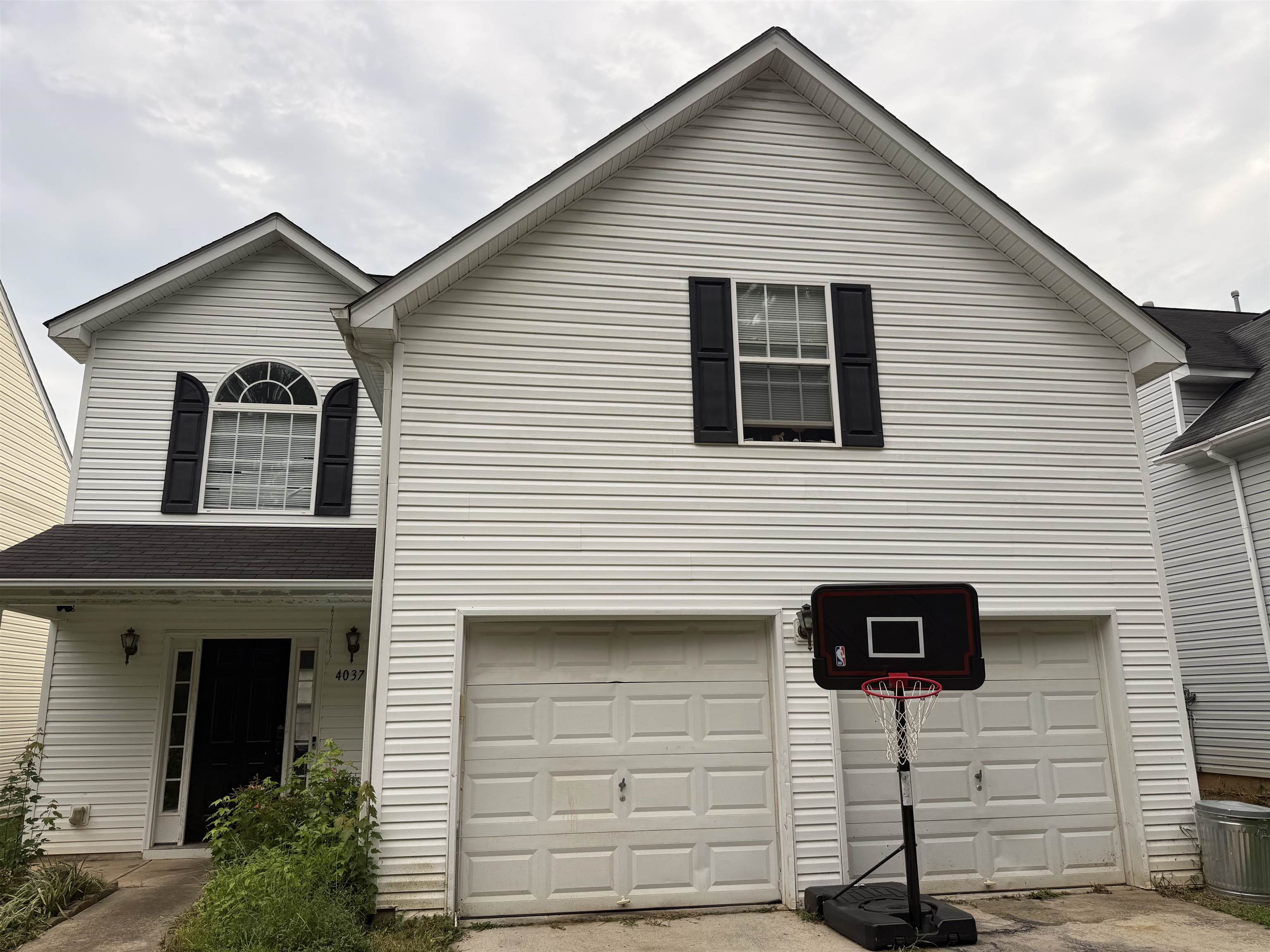4037 Pennington Dr. — photo
