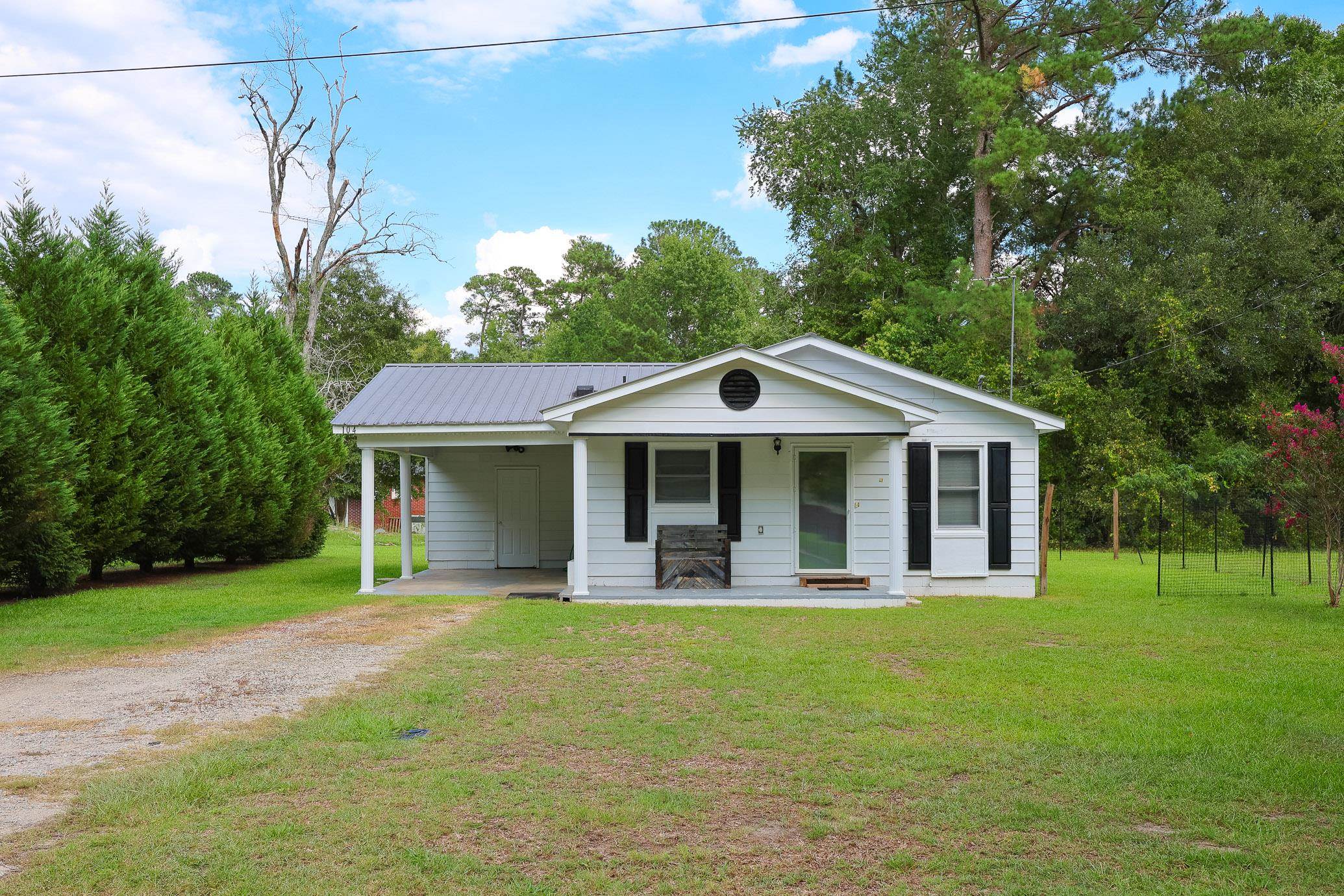 104 S Eaddy St. — photo