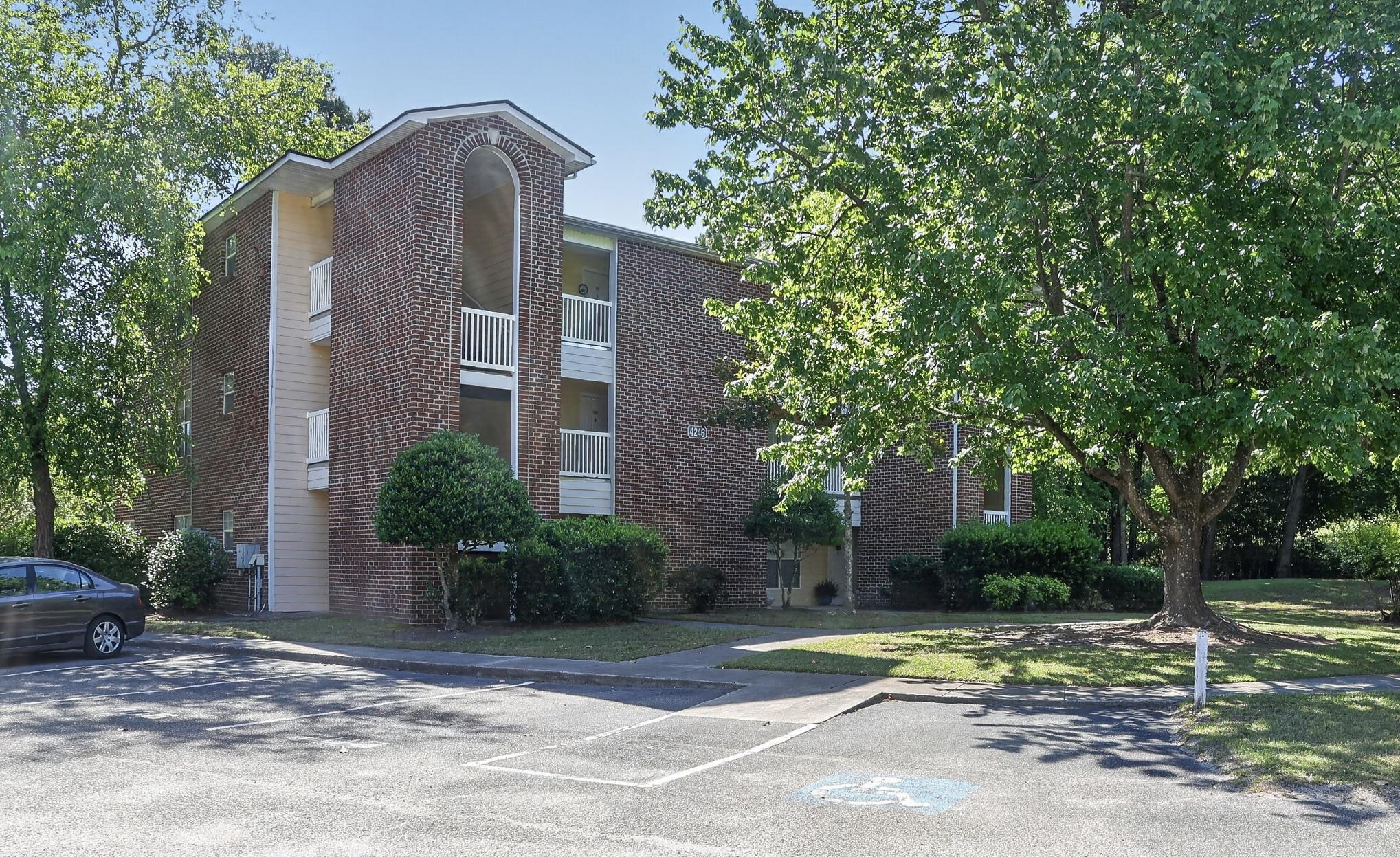 4246 Villas Dr. 704 — photo