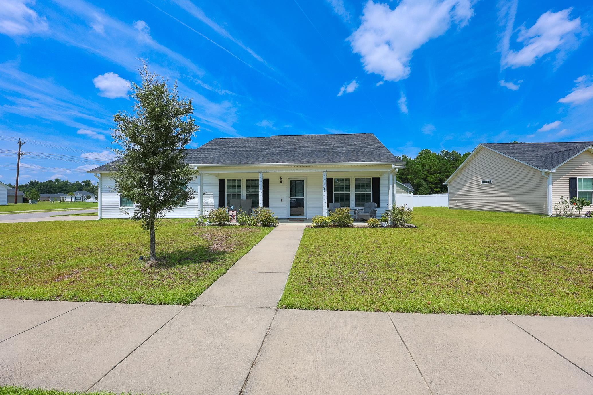 1403 Heirloom Dr. — photo