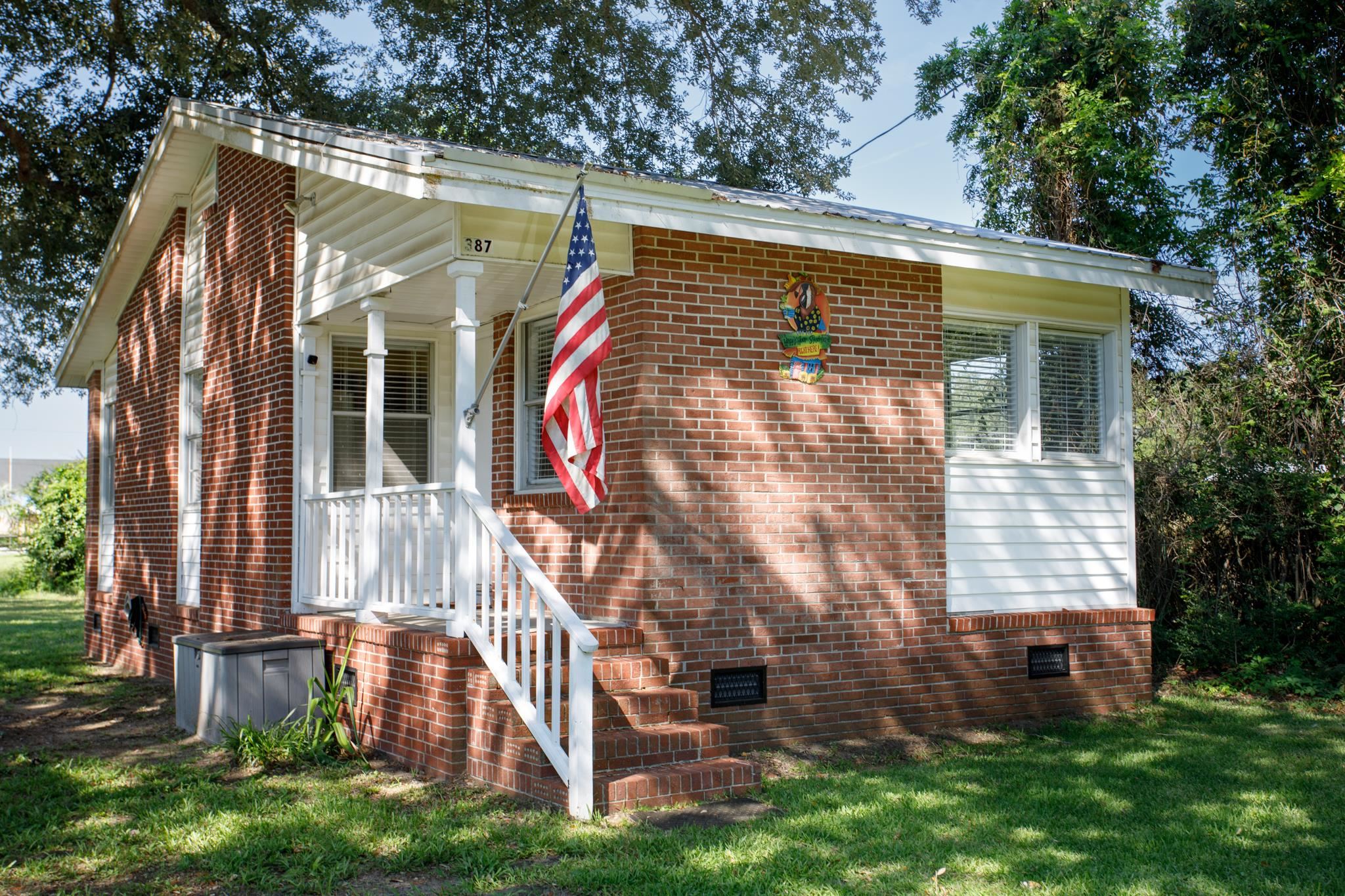 387 Beaty Ave. — photo