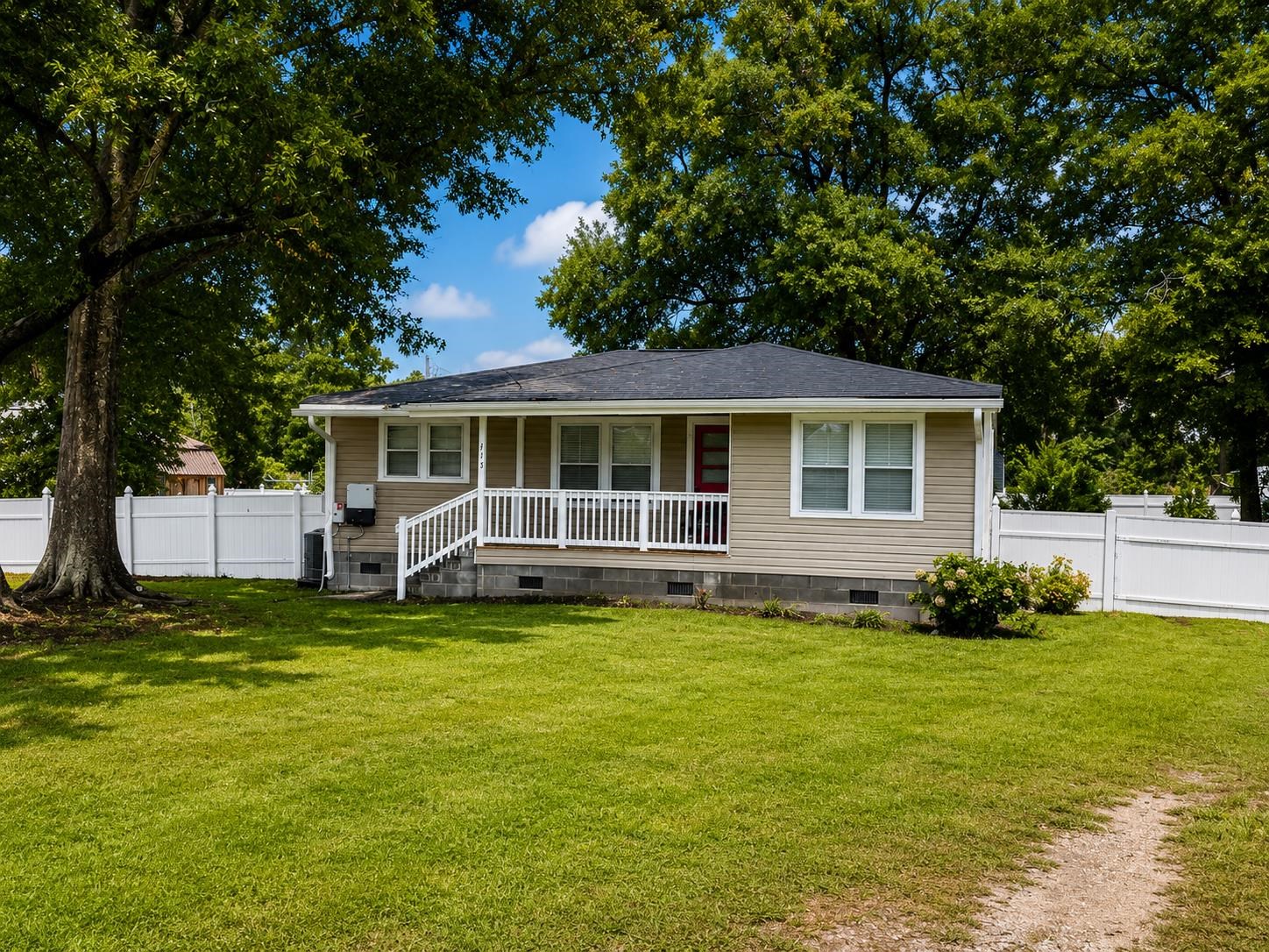 117 Zoe Ct. — photo