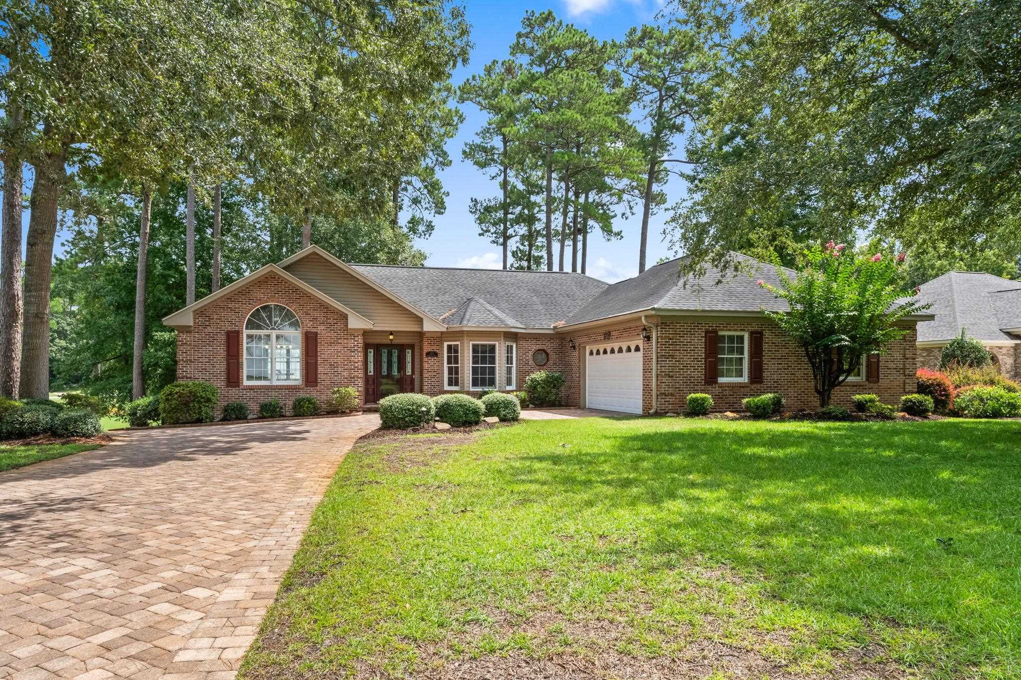 3111 Hermitage Dr. — photo