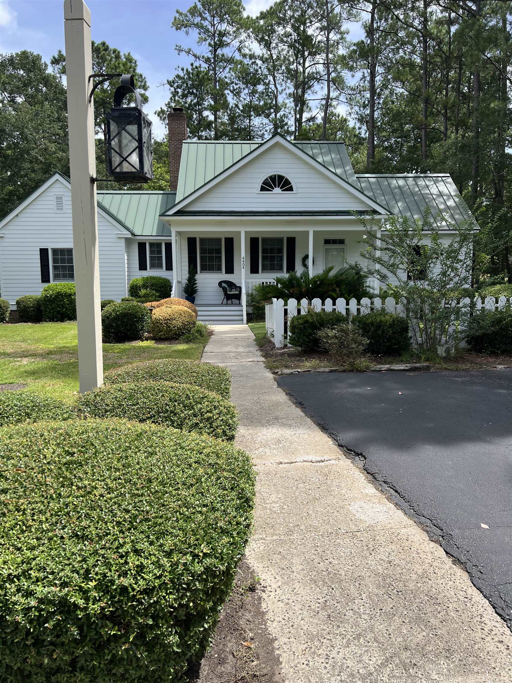 4404 Hitching Post Ln. — photo