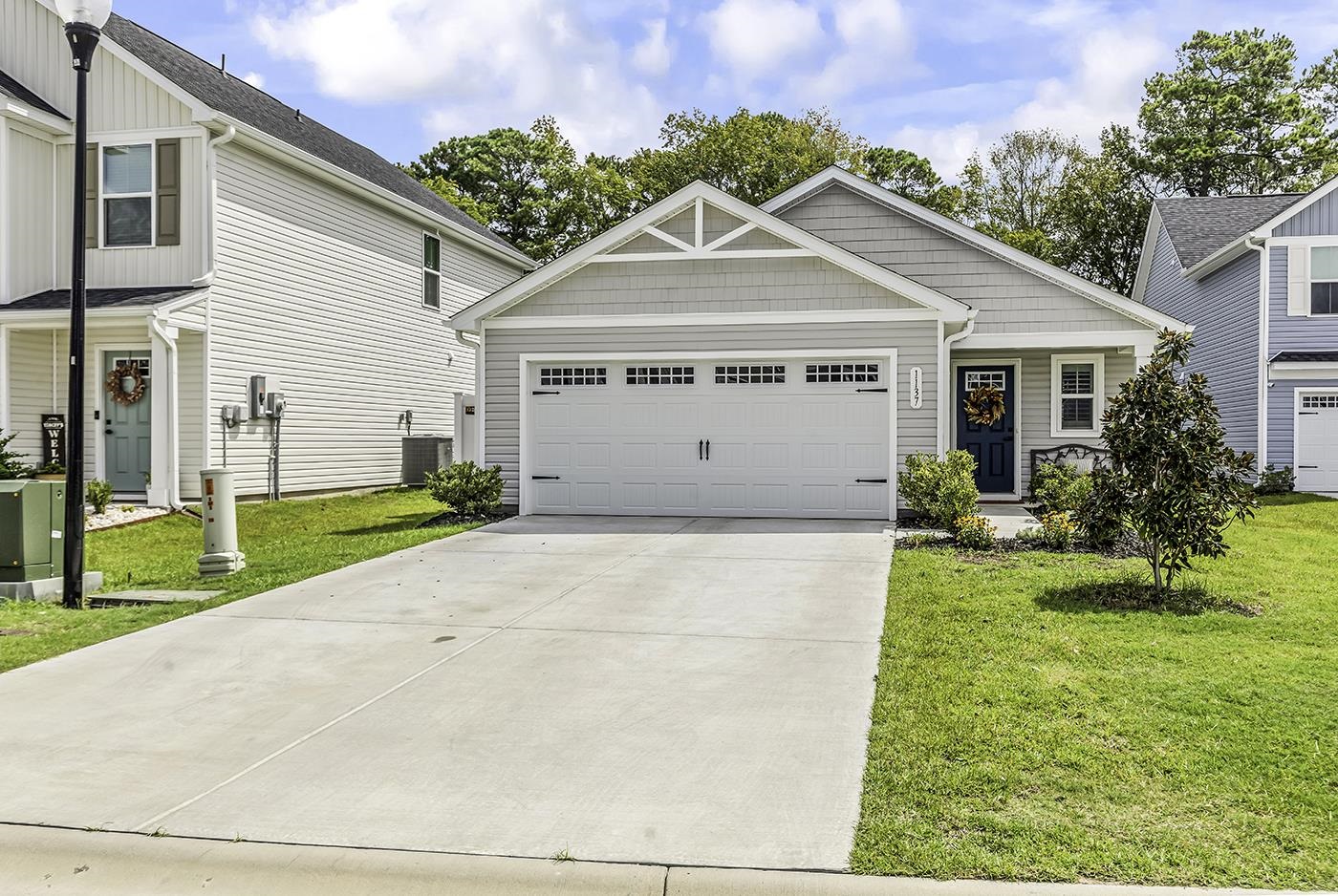 1137 Oak Meadows Dr — photo