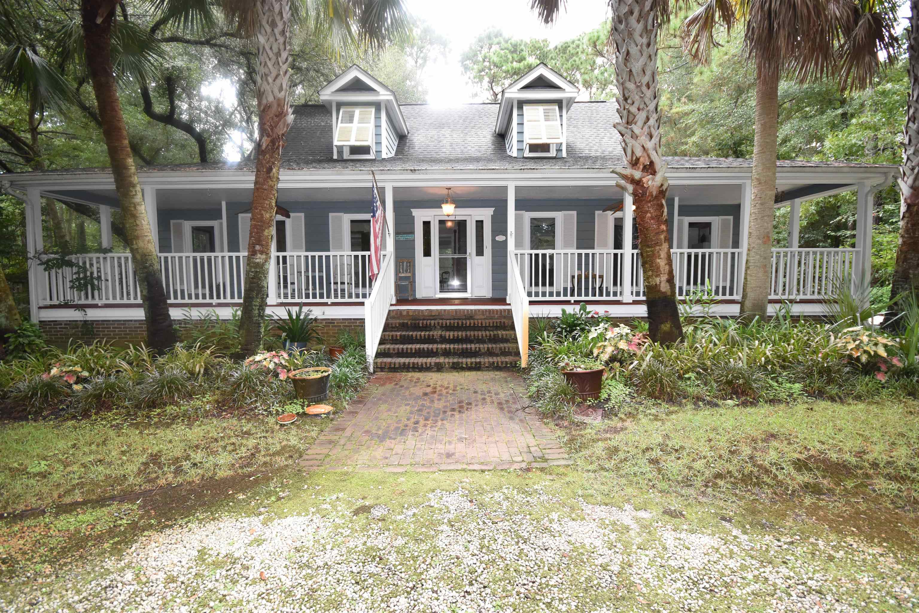 1290 Crooked Oak Dr. — photo