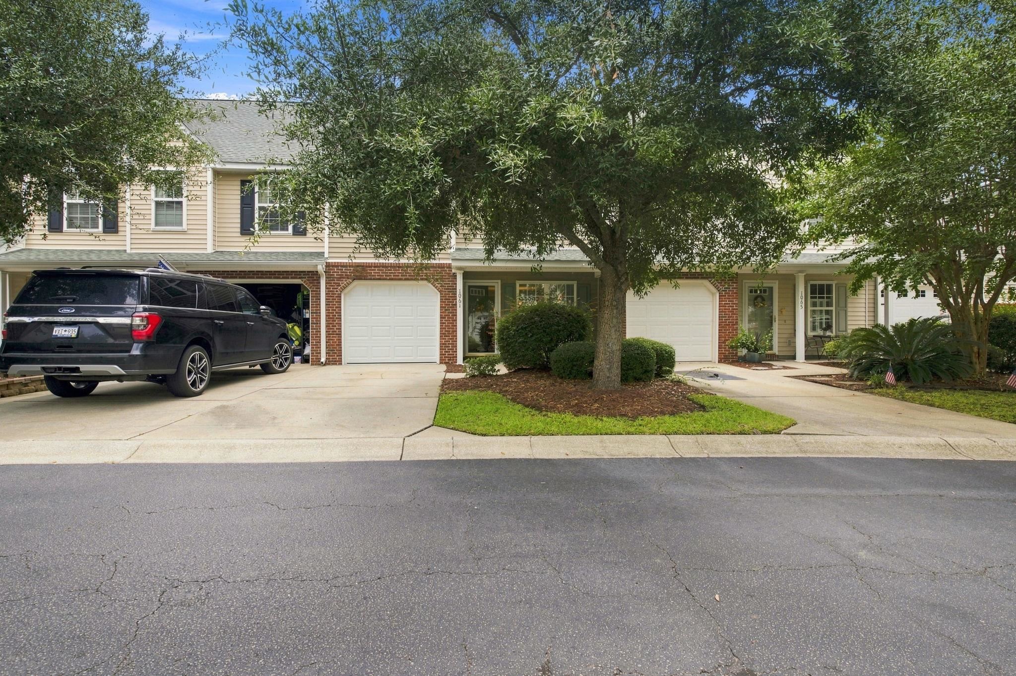 1061 Williston Loop — photo