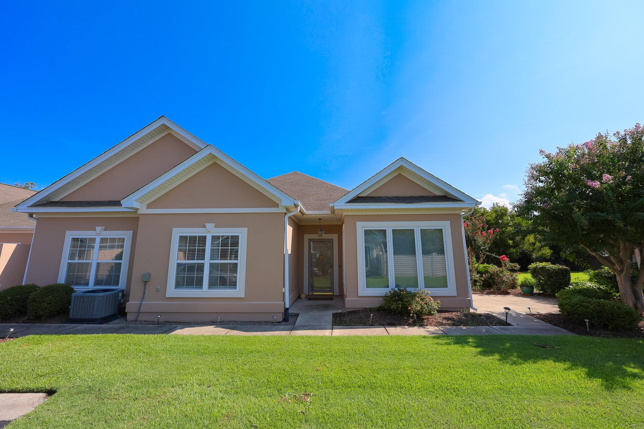 1457 Saint Thomas Circle F-3 — photo