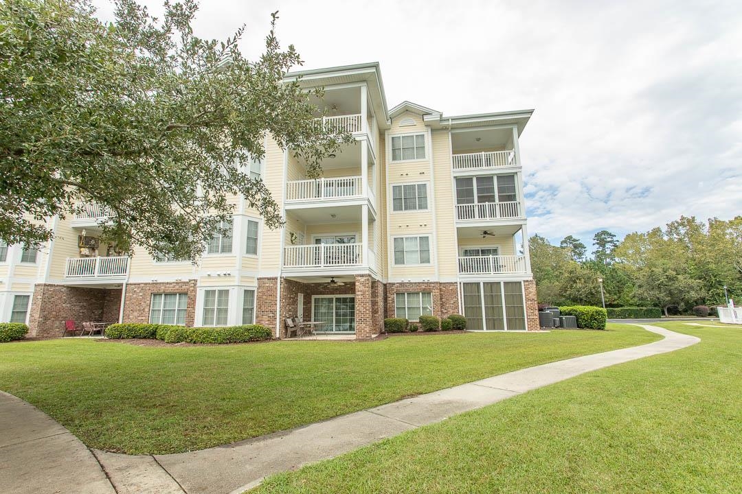 4861 Luster Leaf Circle 301 — photo