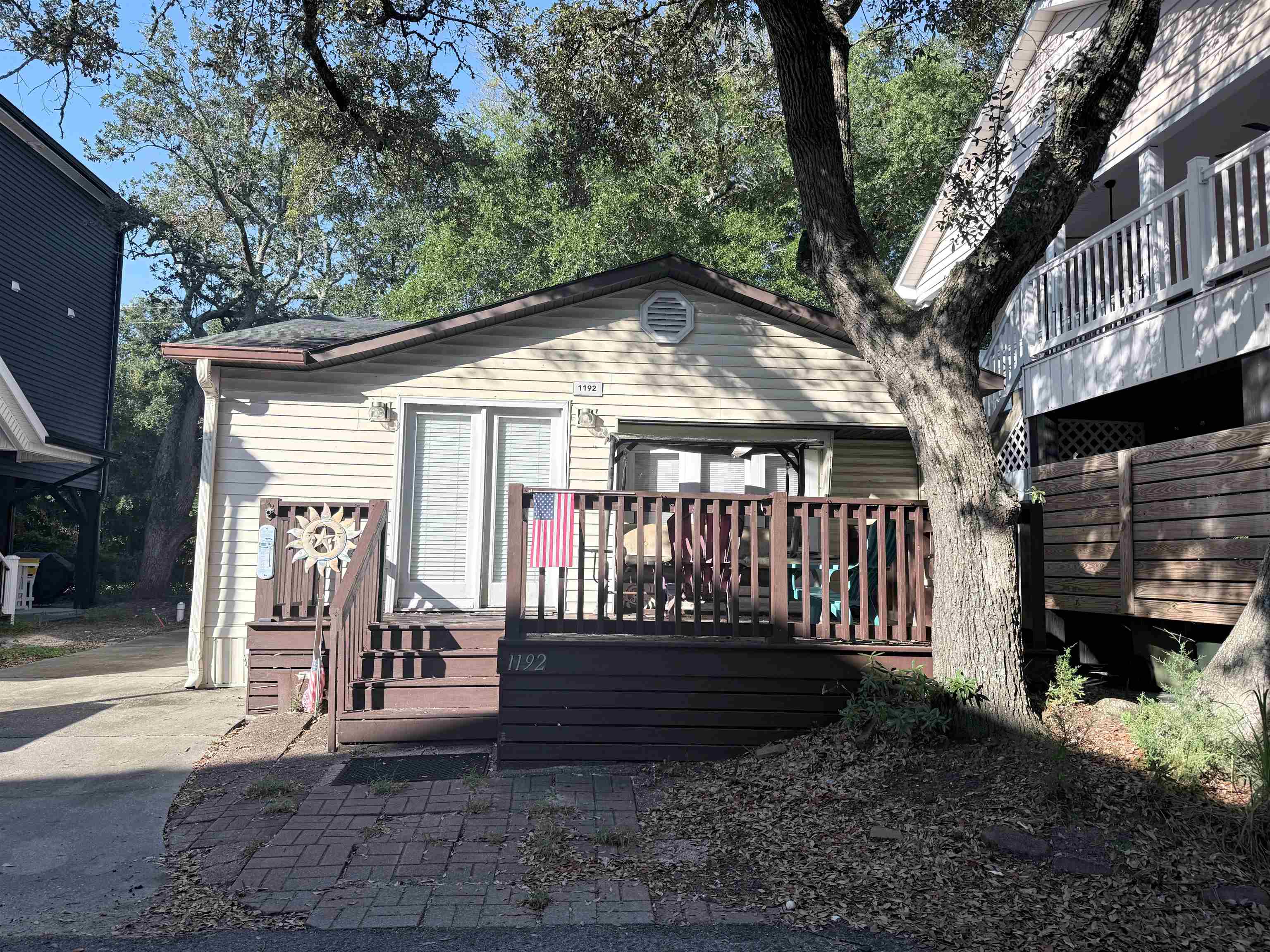 6001 1192 South Kings Hwy. — photo