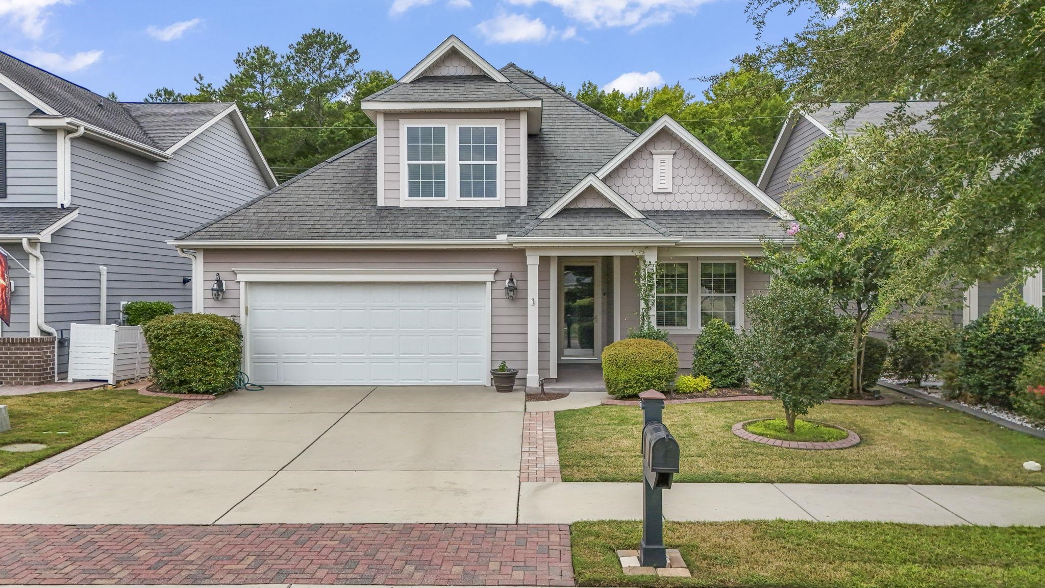 2072 Heritage Loop — photo