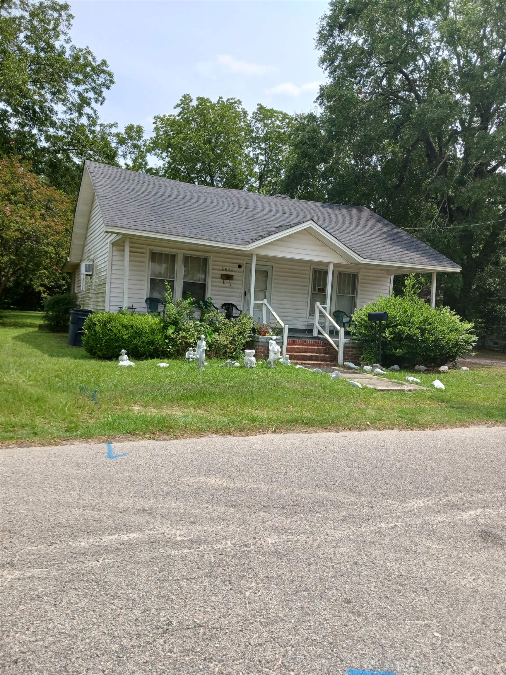 607 Smith St. — photo