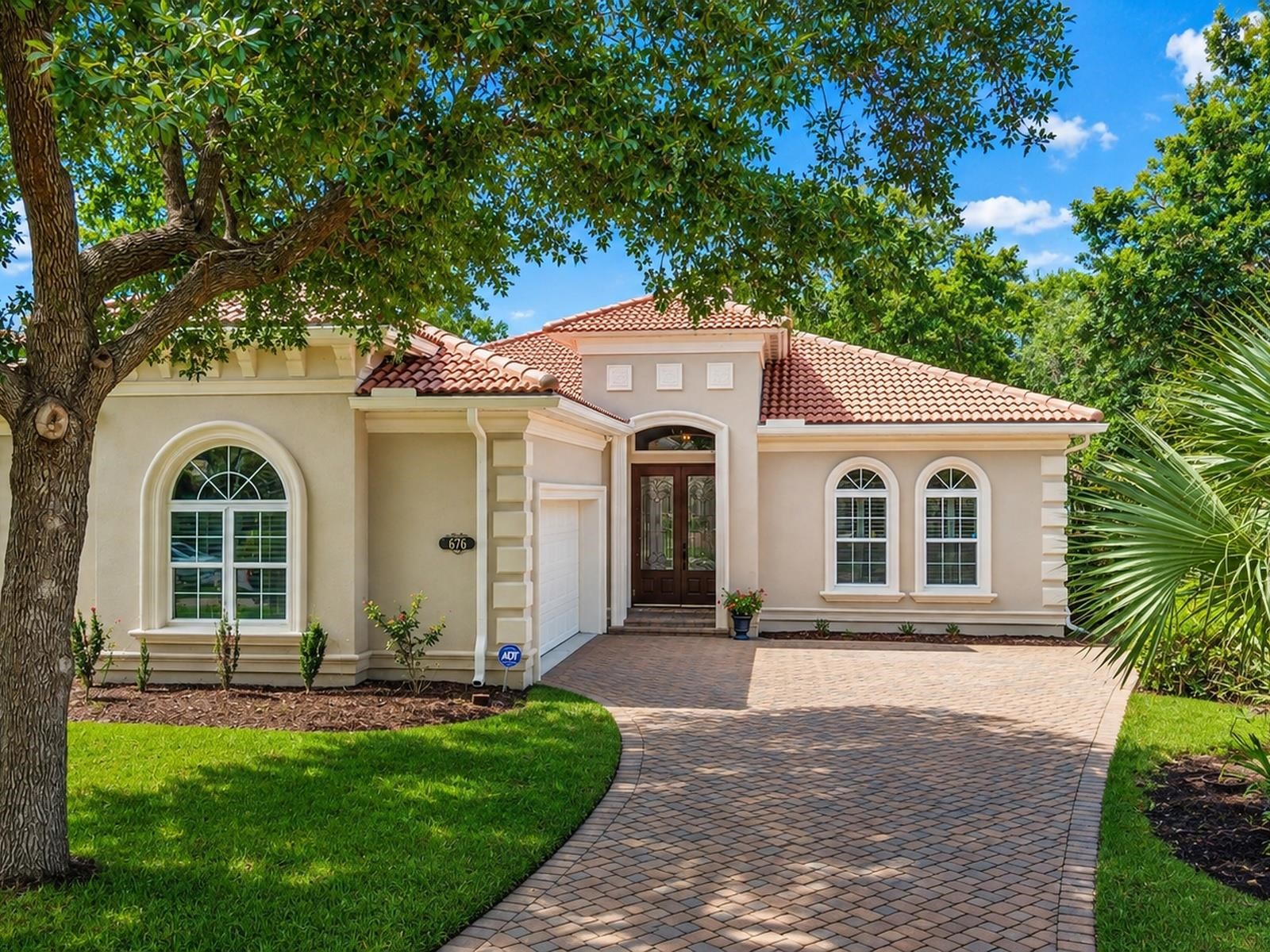 676 Esperia Ln. — photo