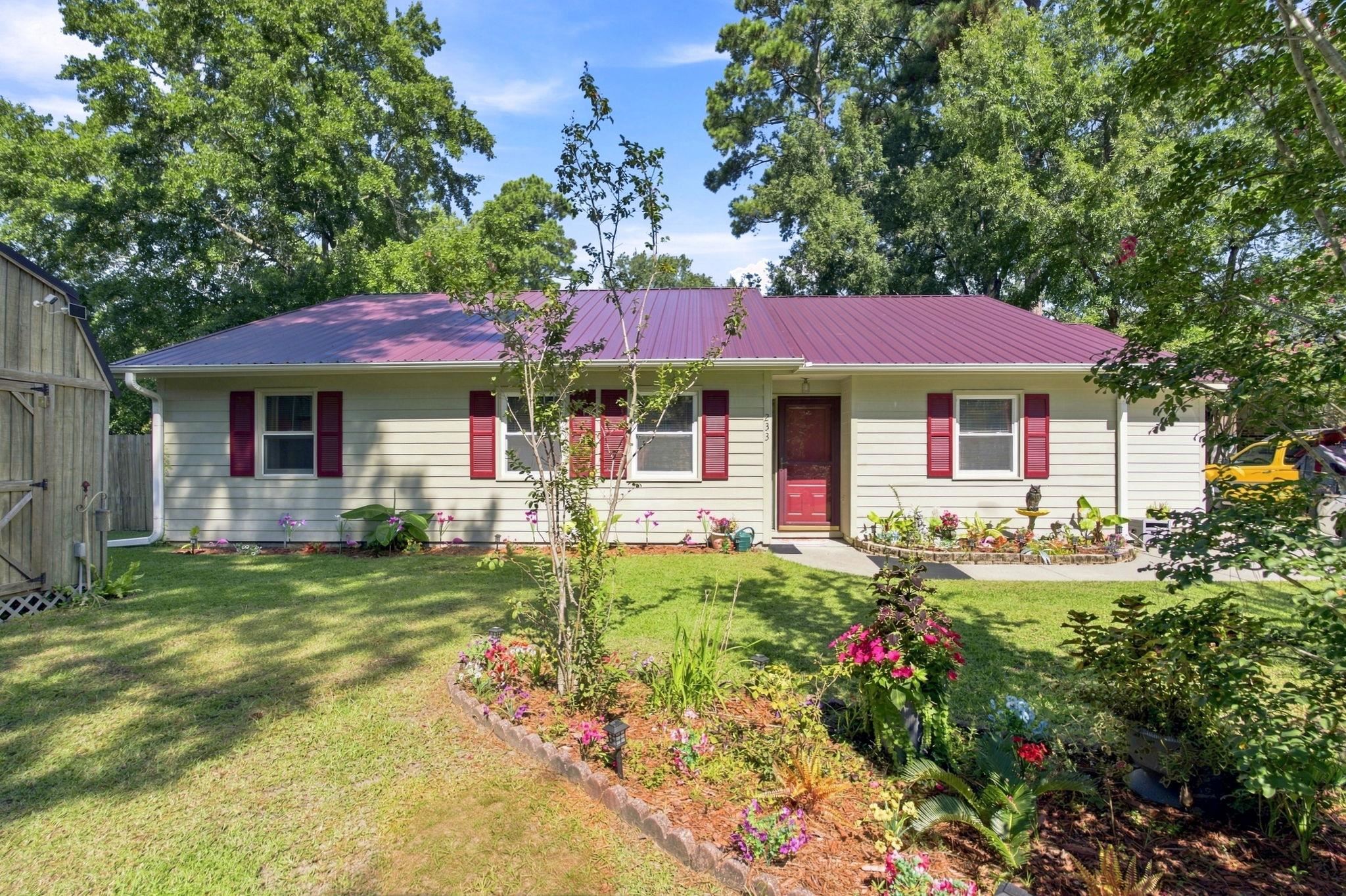233 Stonebrook Dr. — photo