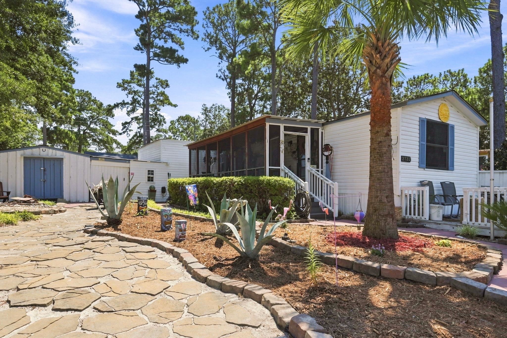 2732 Libra Dr. — photo