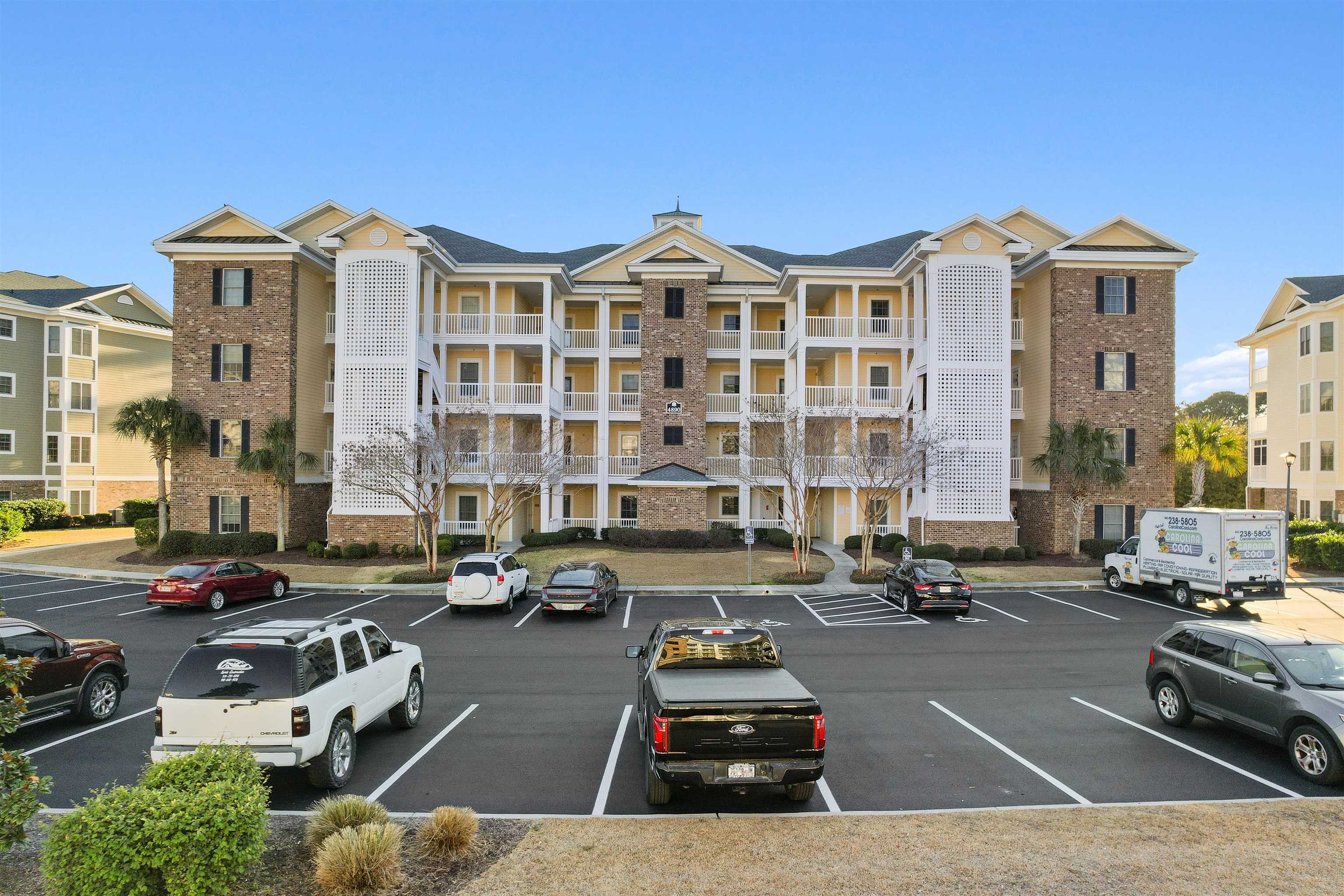 4890 Luster Leaf Circle 103 — photo