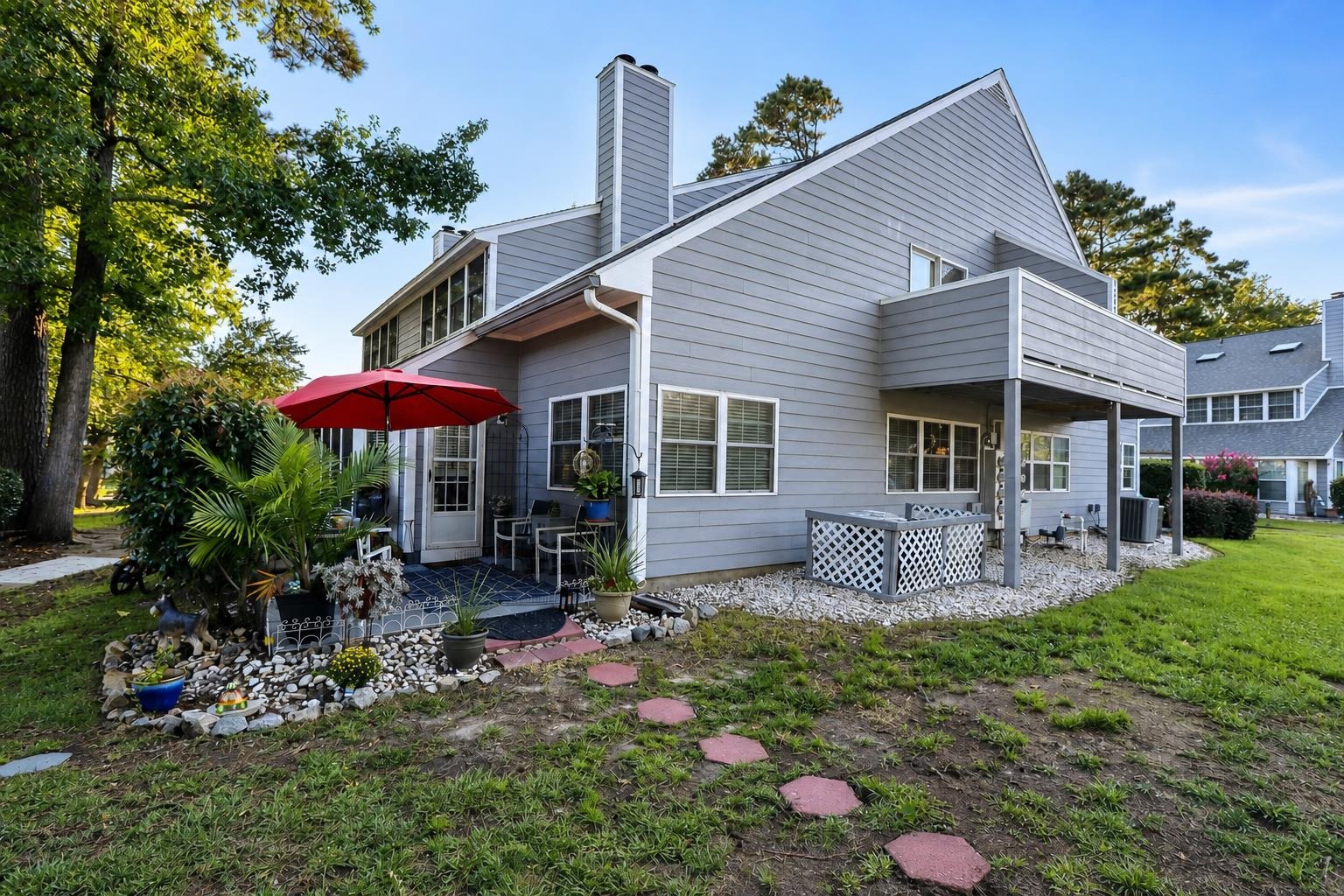 1202 Erin Way F — photo
