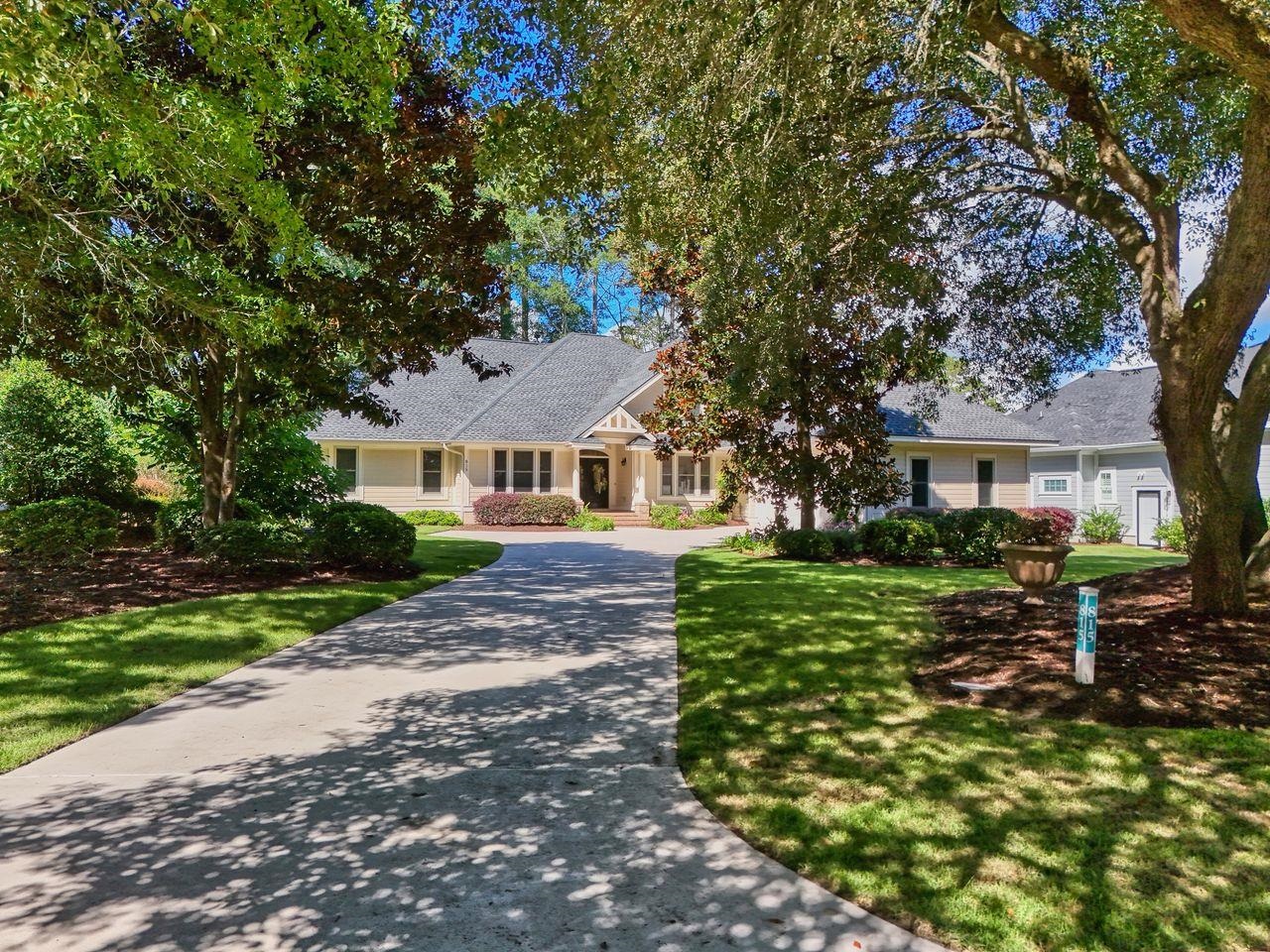815 Bentley Ln. — photo