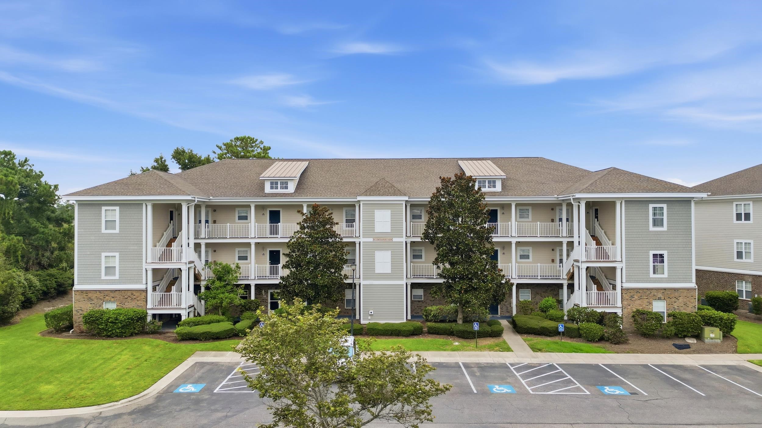208 Castle Dr. 1378 — photo