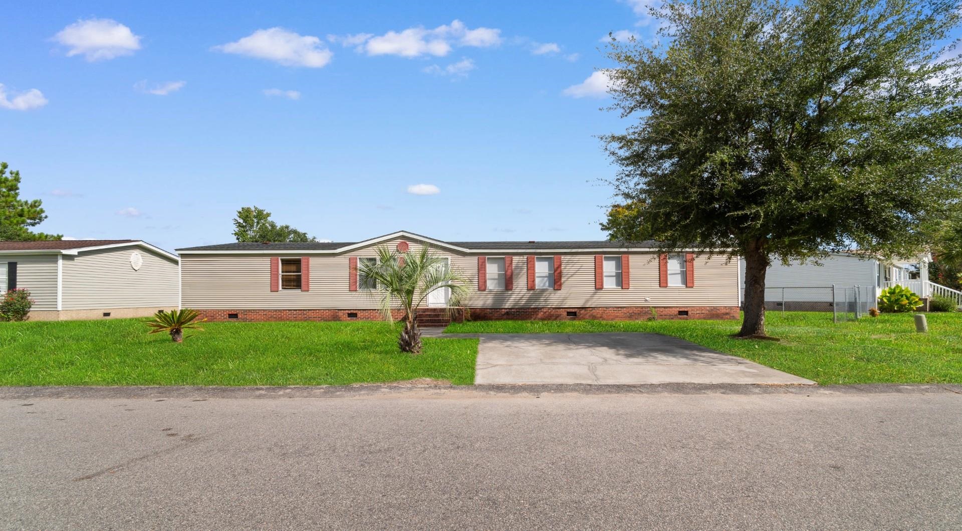8625 Bragg Dr. — photo