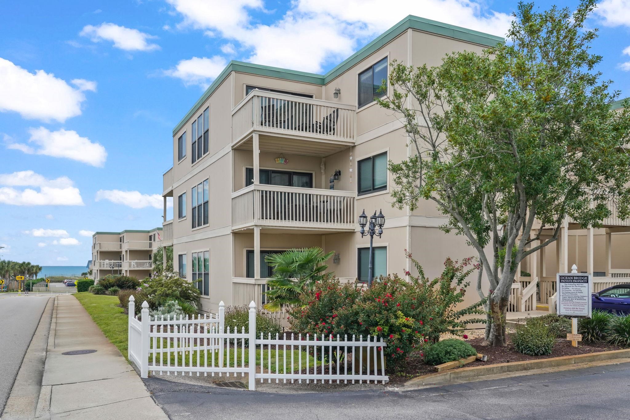 9661 Shore Dr. C14 — photo