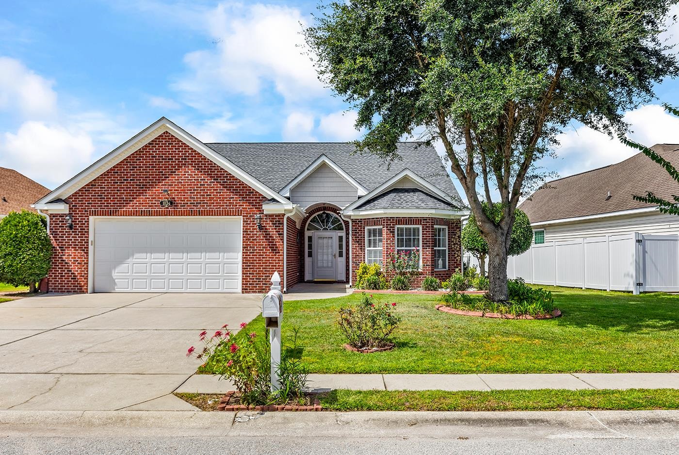 1034 University Forest Dr. — photo