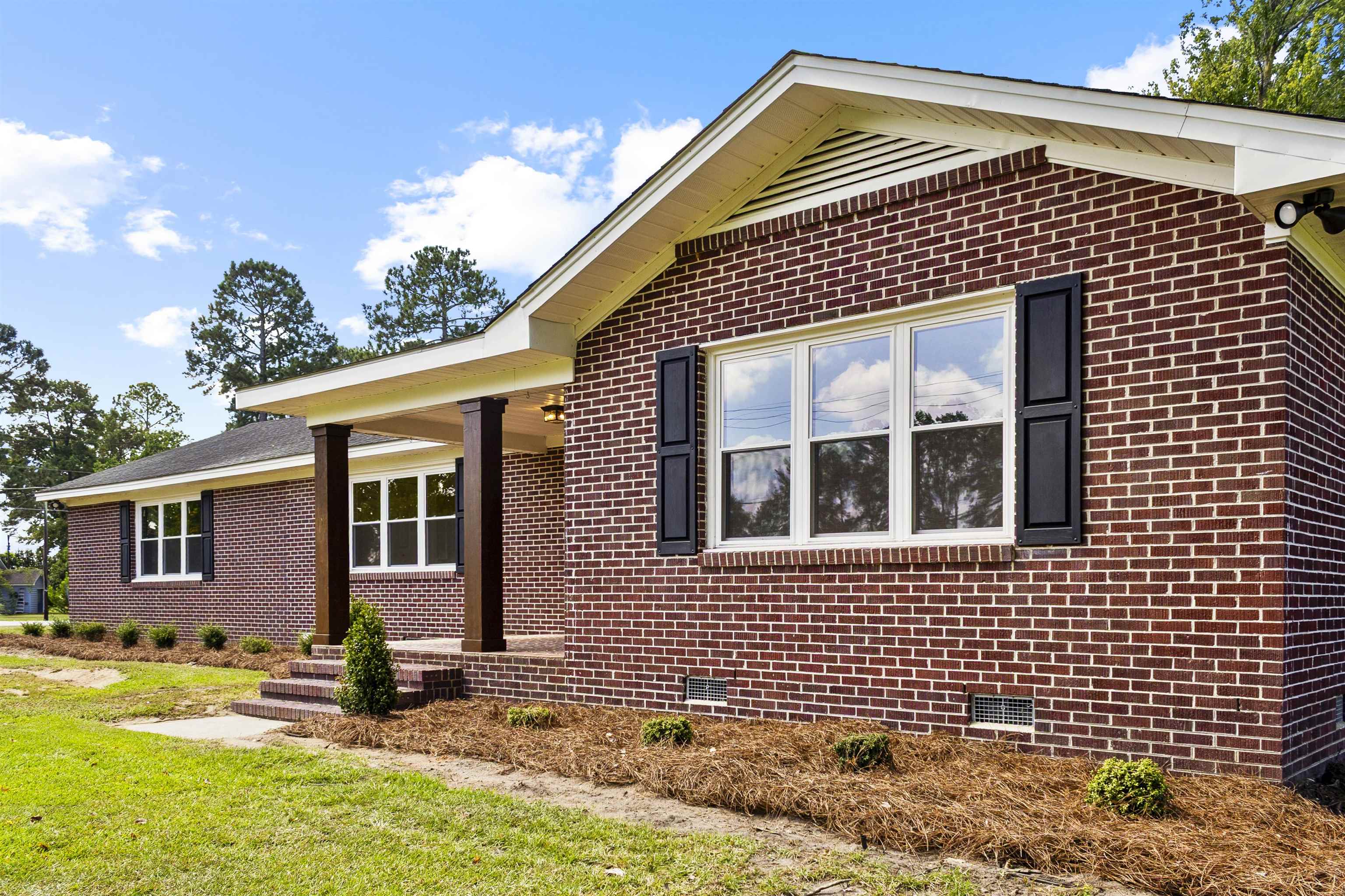 1121 Old Corner Rd. — photo