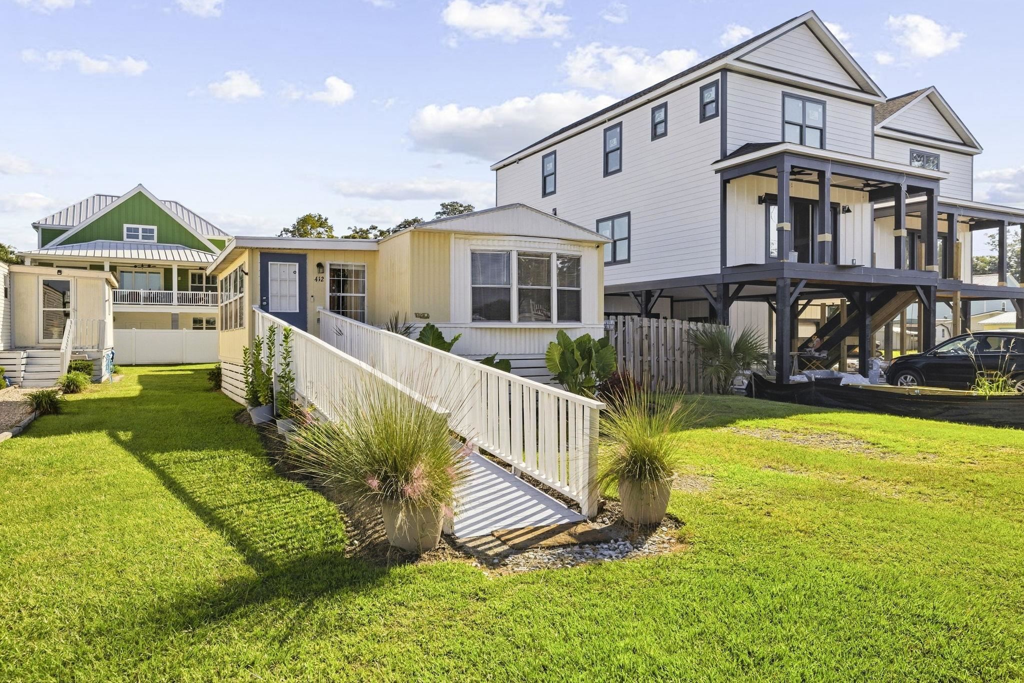 412 Seabreeze Dr. — photo